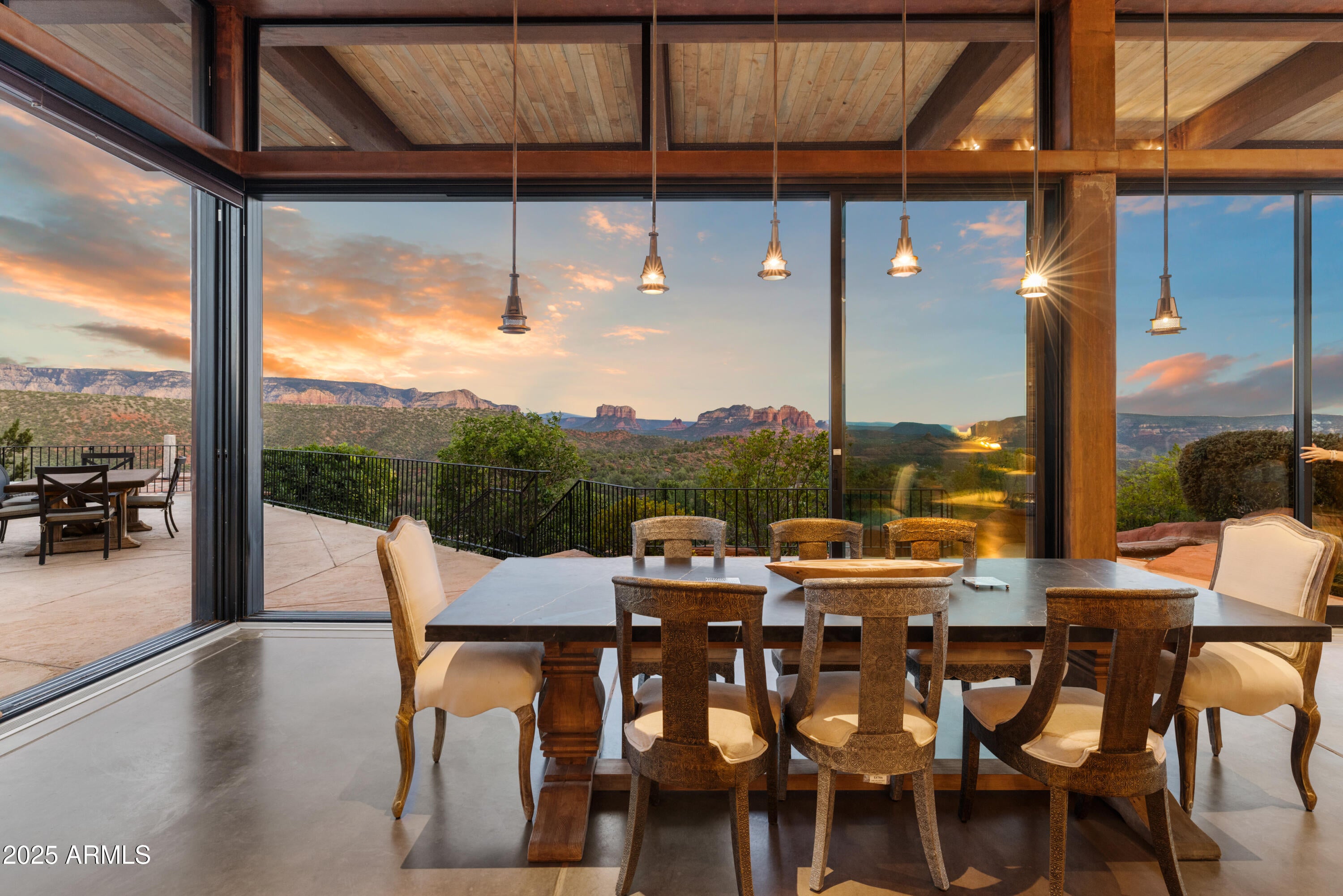 Sedona, Arizona, 86336, United States, 3 Bedrooms Bedrooms, ,6 BathroomsBathrooms,Residential,Active,1944279