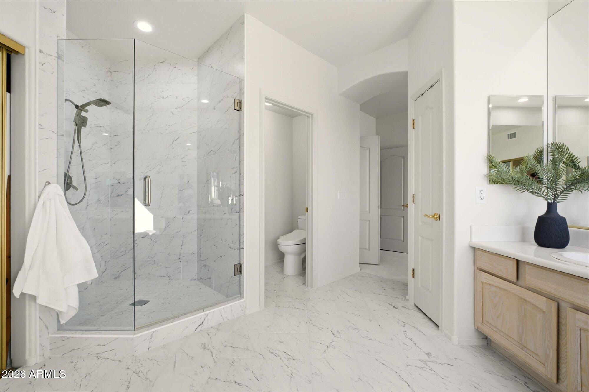 Scottsdale, Arizona, 85255, United States, 5 Bedrooms Bedrooms, ,3 BathroomsBathrooms,Residential,Contingent,2028545