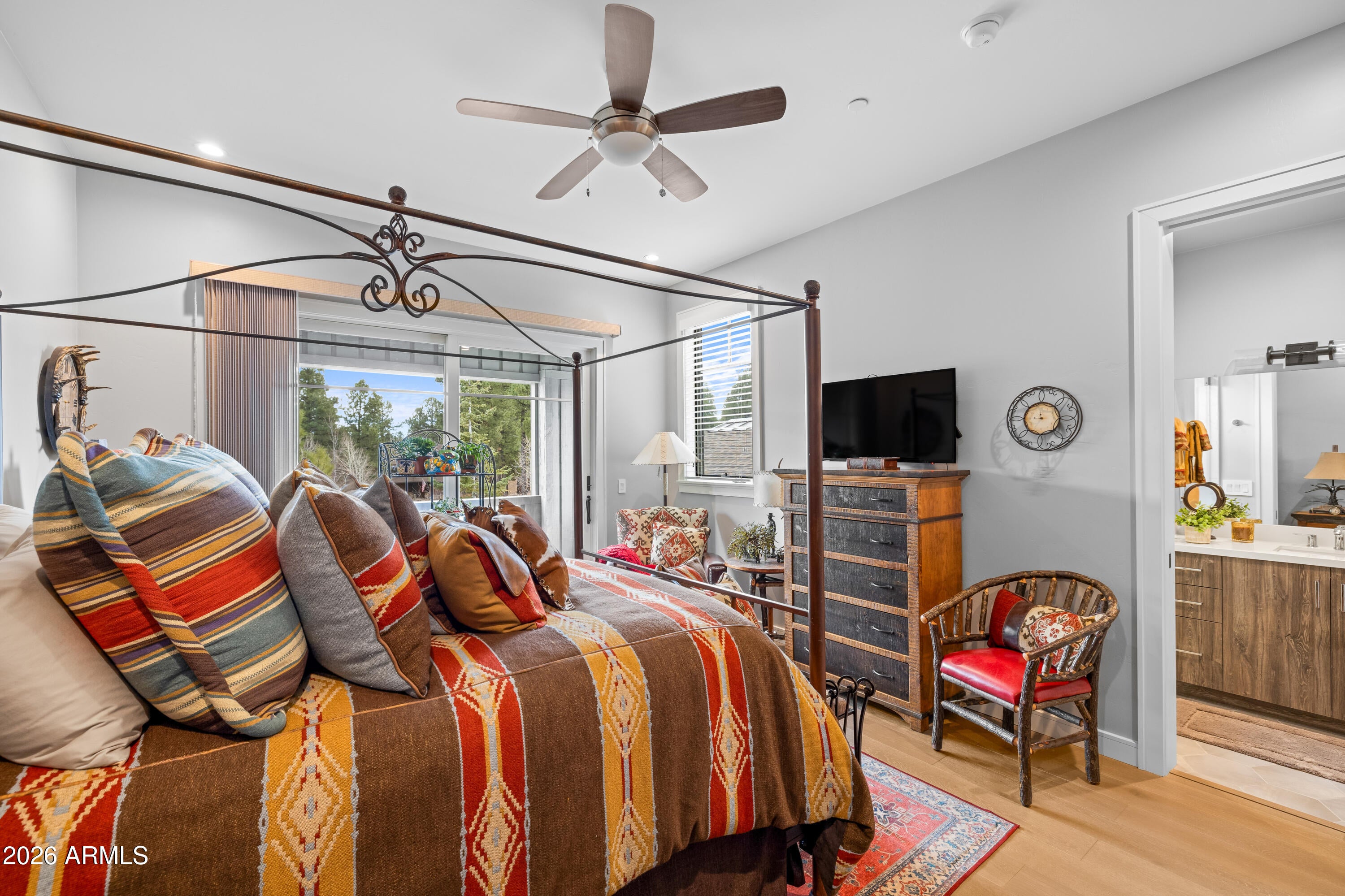 Flagstaff, Arizona, 86005, United States, 3 Bedrooms Bedrooms, ,4 BathroomsBathrooms,Residential,Active,2012811