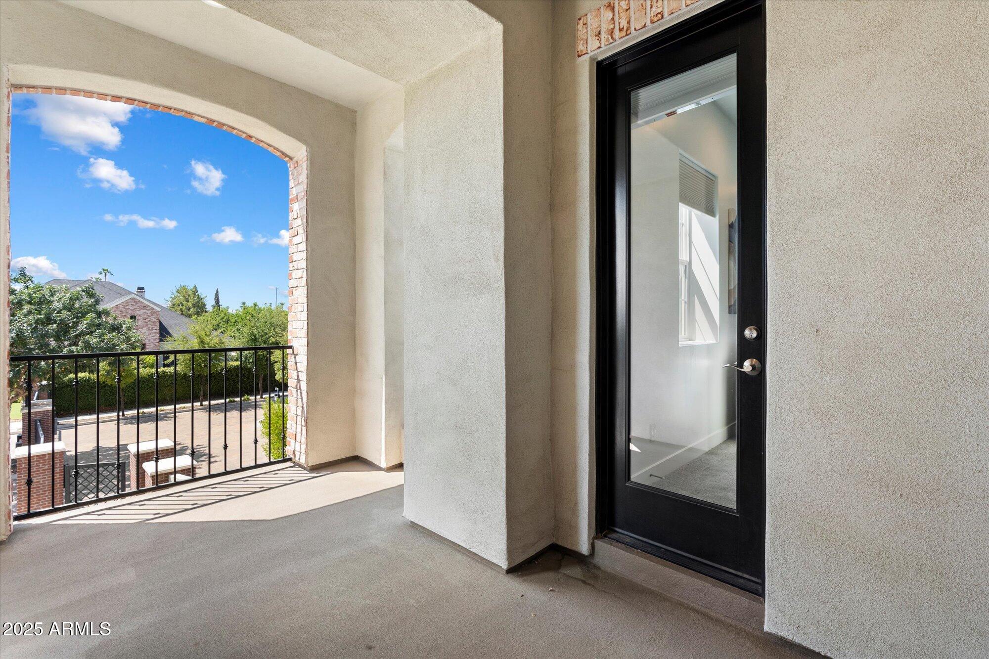 Phoenix, Arizona, 85021, United States, 4 Bedrooms Bedrooms, ,5 BathroomsBathrooms,Residential,Active,1929685