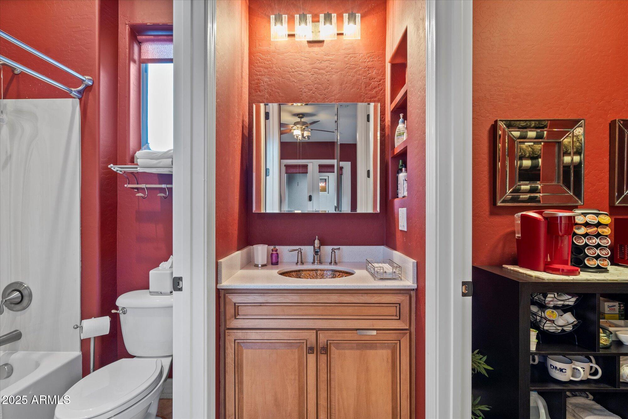 Anthem, Arizona, 85086, United States, 5 Bedrooms Bedrooms, ,5 BathroomsBathrooms,Residential,Active,1988479