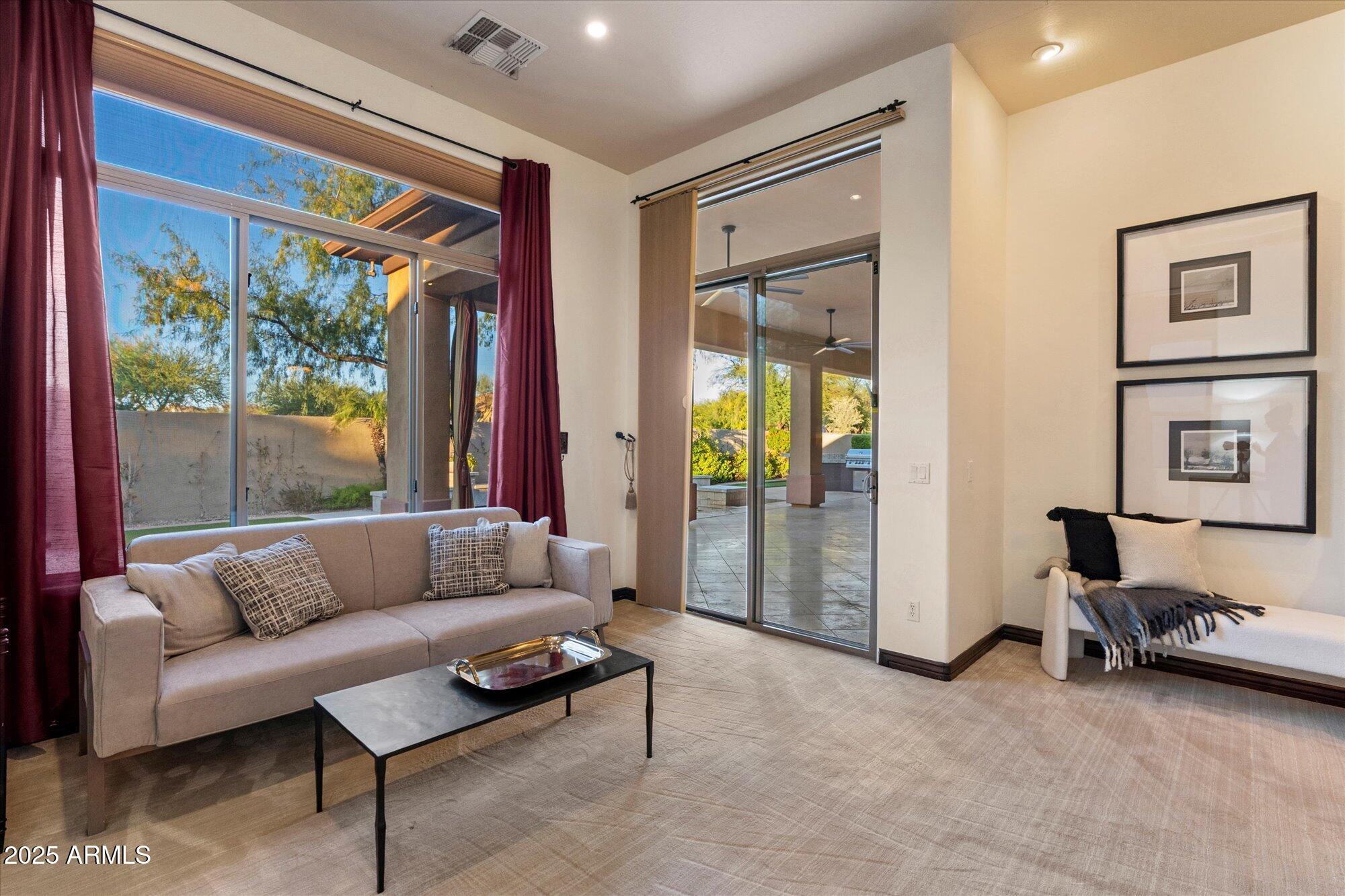 Phoenix, Arizona, 85050, United States, 4 Bedrooms Bedrooms, ,5 BathroomsBathrooms,Residential,Active,2001081