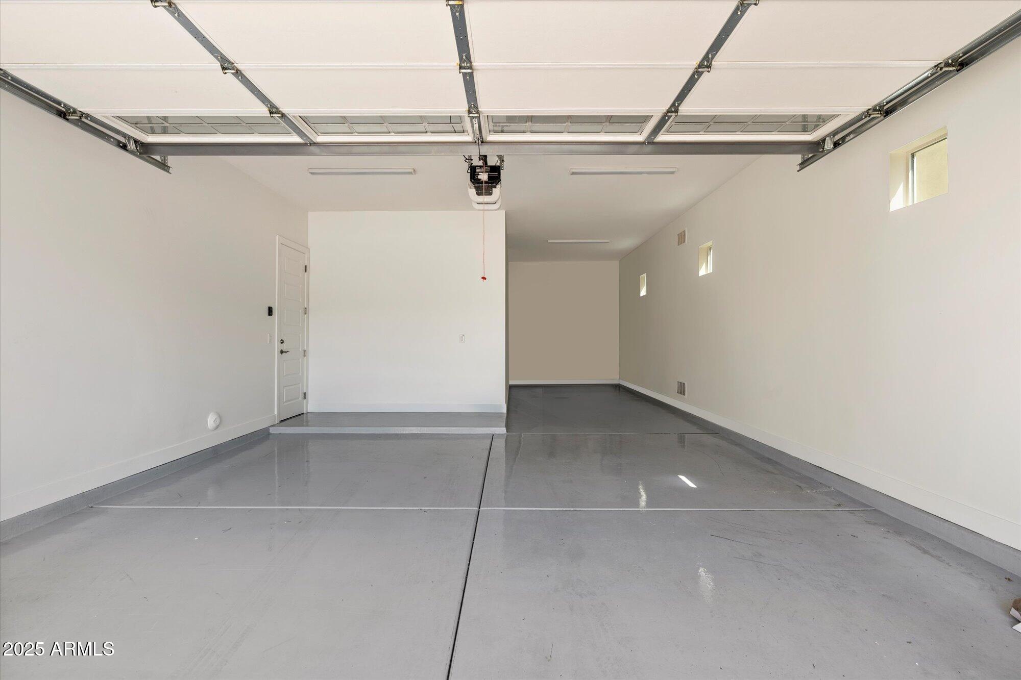 Phoenix, Arizona, 85021, United States, 4 Bedrooms Bedrooms, ,5 BathroomsBathrooms,Residential,Active,1929685
