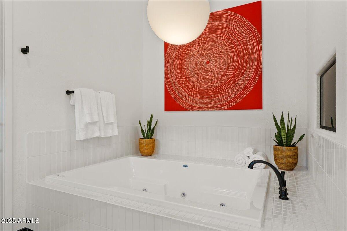 Glendale, Arizona, 85308, United States, 5 Bedrooms Bedrooms, ,4 BathroomsBathrooms,Residential,Active,1964279