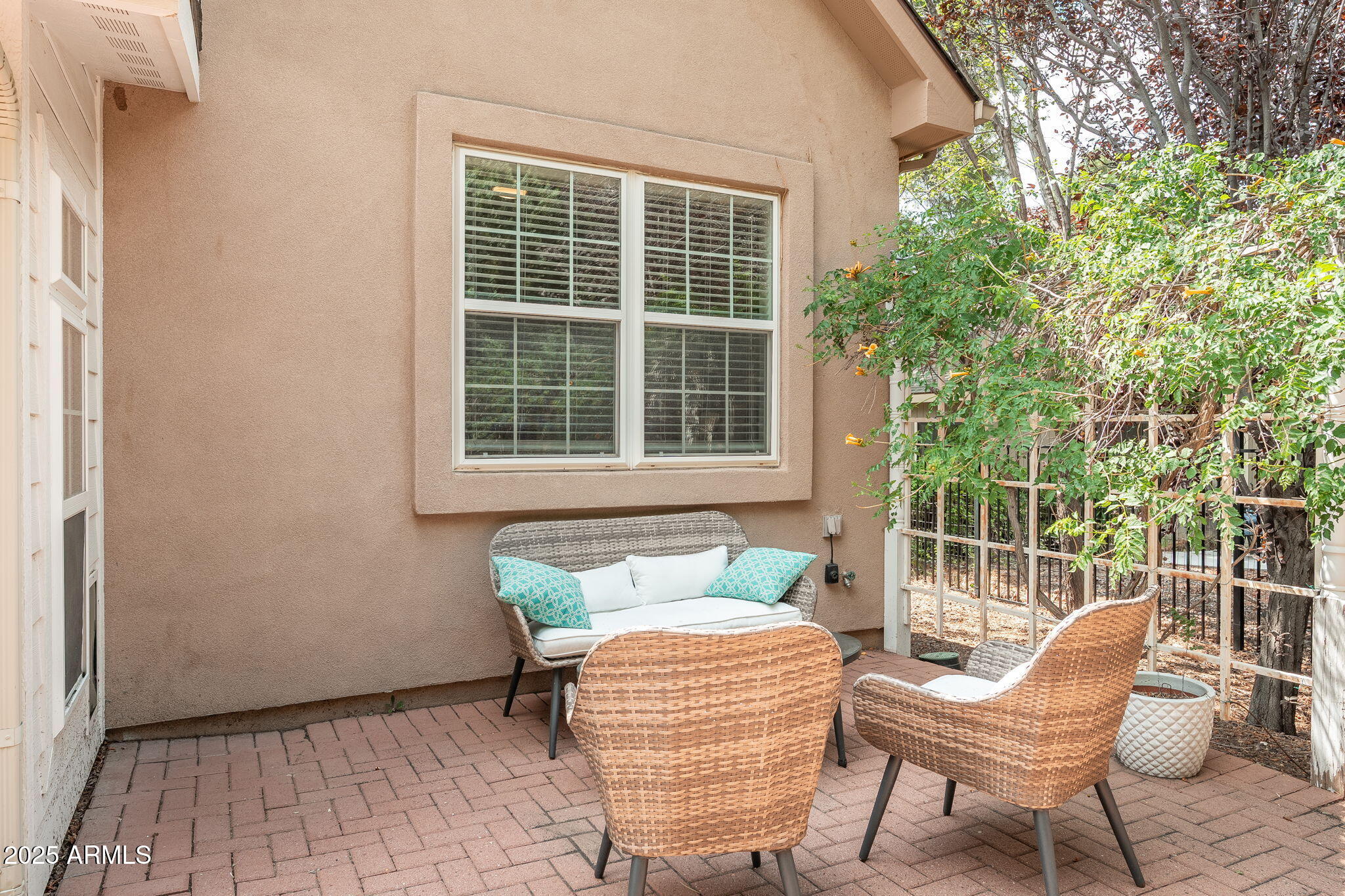 Flagstaff, Arizona, 86004, United States, 5 Bedrooms Bedrooms, ,4 BathroomsBathrooms,Residential,Active,1894165