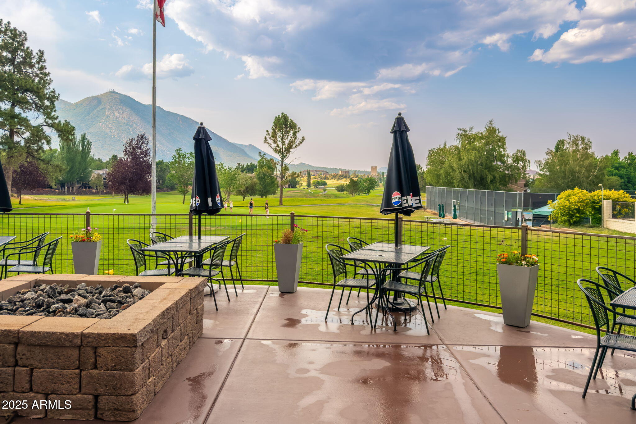 Flagstaff, Arizona, 86004, United States, 5 Bedrooms Bedrooms, ,4 BathroomsBathrooms,Residential,Active,1894165