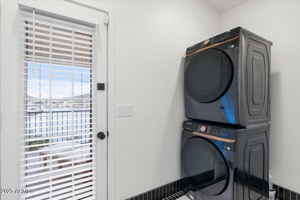 Glendale, Arizona, 85308, United States, 5 Bedrooms Bedrooms, ,4 BathroomsBathrooms,Residential,Active,1964279