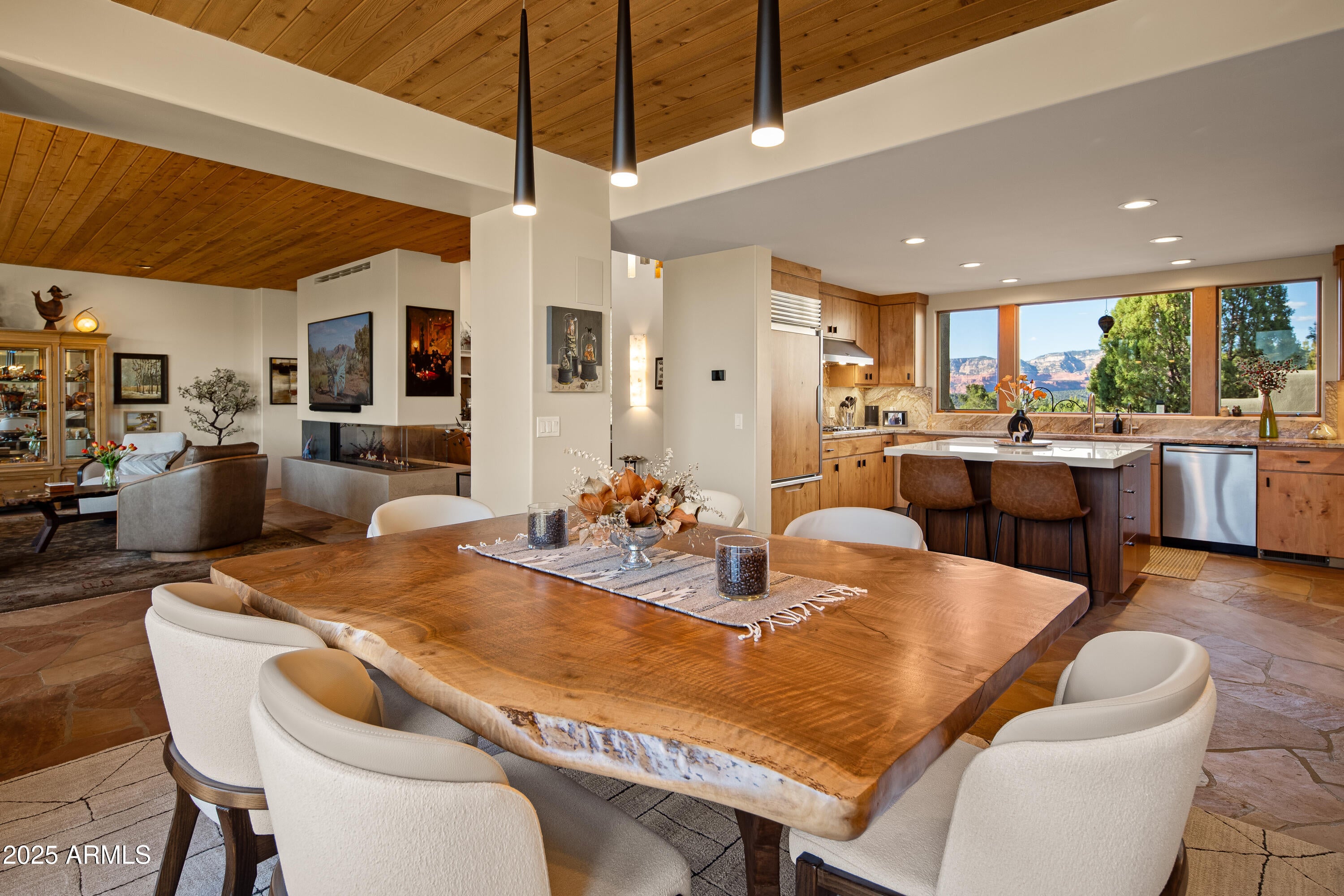 Sedona, Arizona, 86336, United States, 3 Bedrooms Bedrooms, ,4 BathroomsBathrooms,Residential,Active,1946525