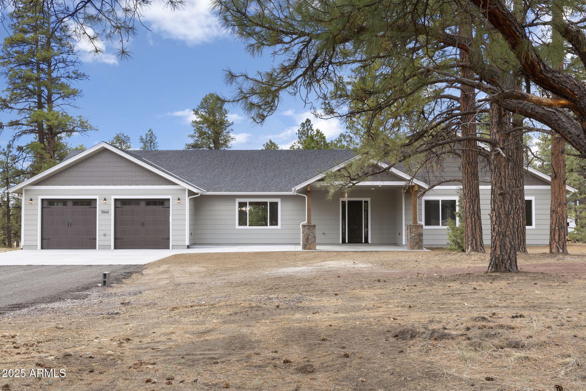 Flagstaff, Arizona, 86004, United States, 4 Bedrooms Bedrooms, ,2 BathroomsBathrooms,Residential,Active,1914817