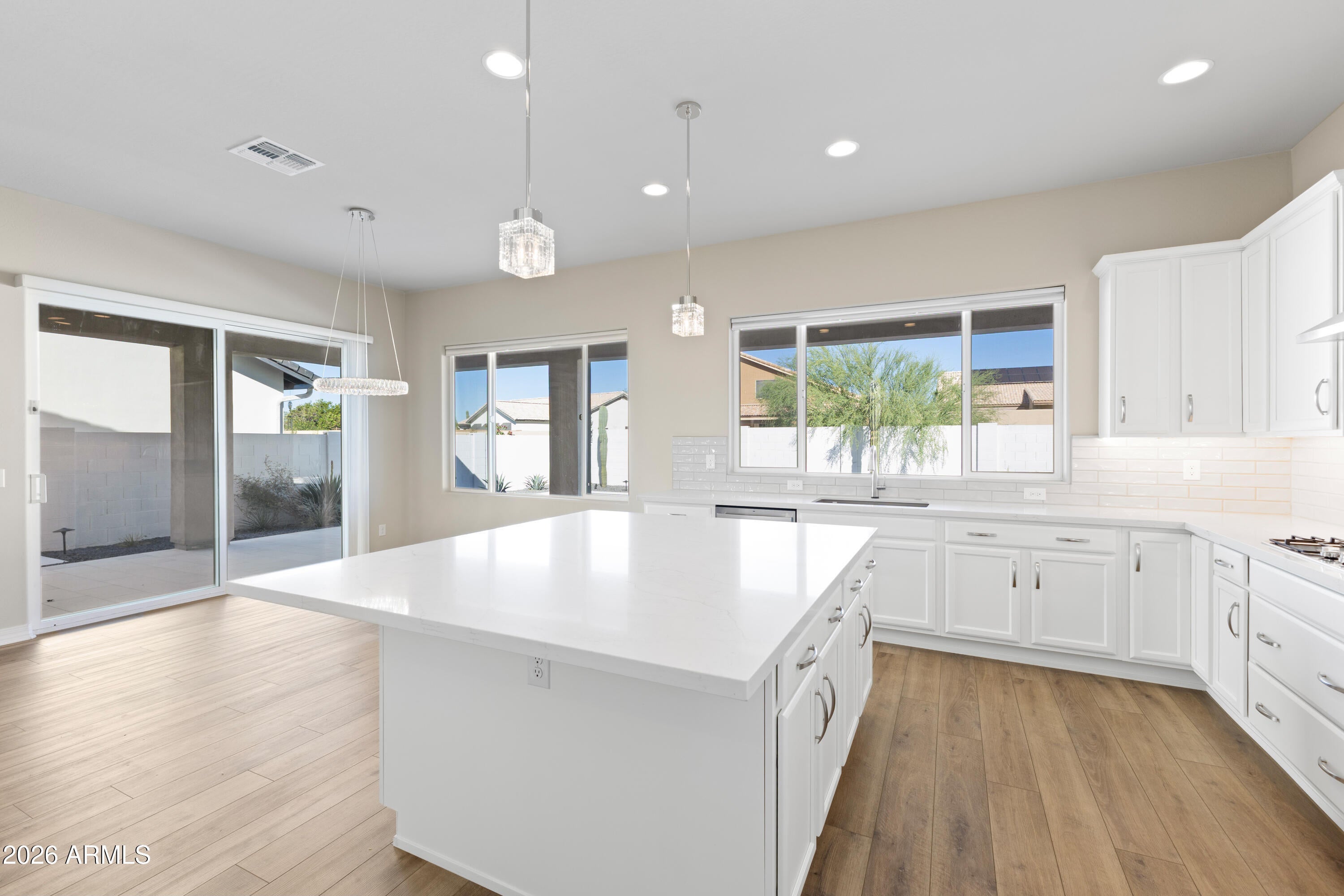 Cave Creek, Arizona, 85331, United States, 4 Bedrooms Bedrooms, ,4 BathroomsBathrooms,Residential,Active,2011415