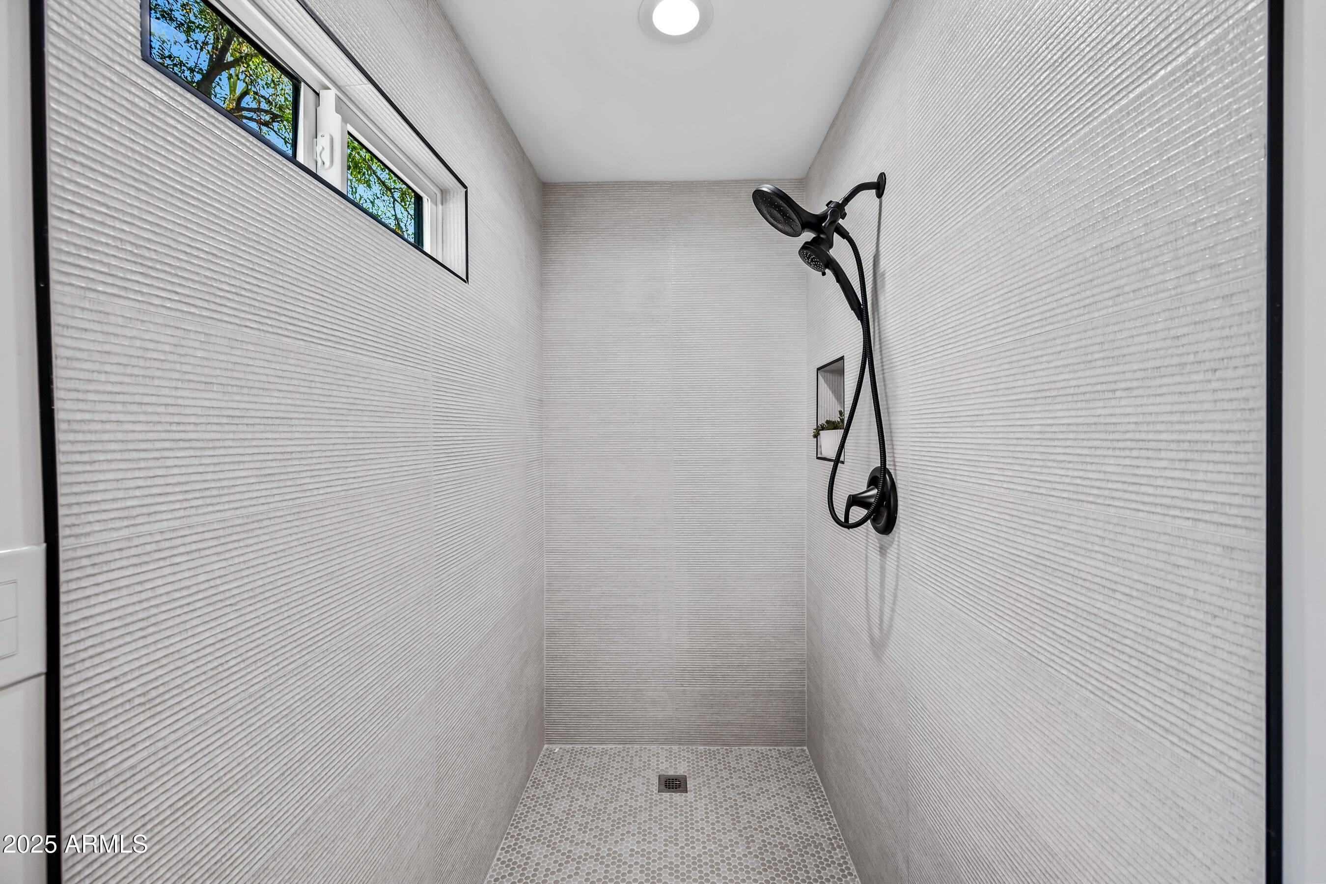 Scottsdale, Arizona, 85258, United States, 4 Bedrooms Bedrooms, ,4 BathroomsBathrooms,Residential,Active,1994950