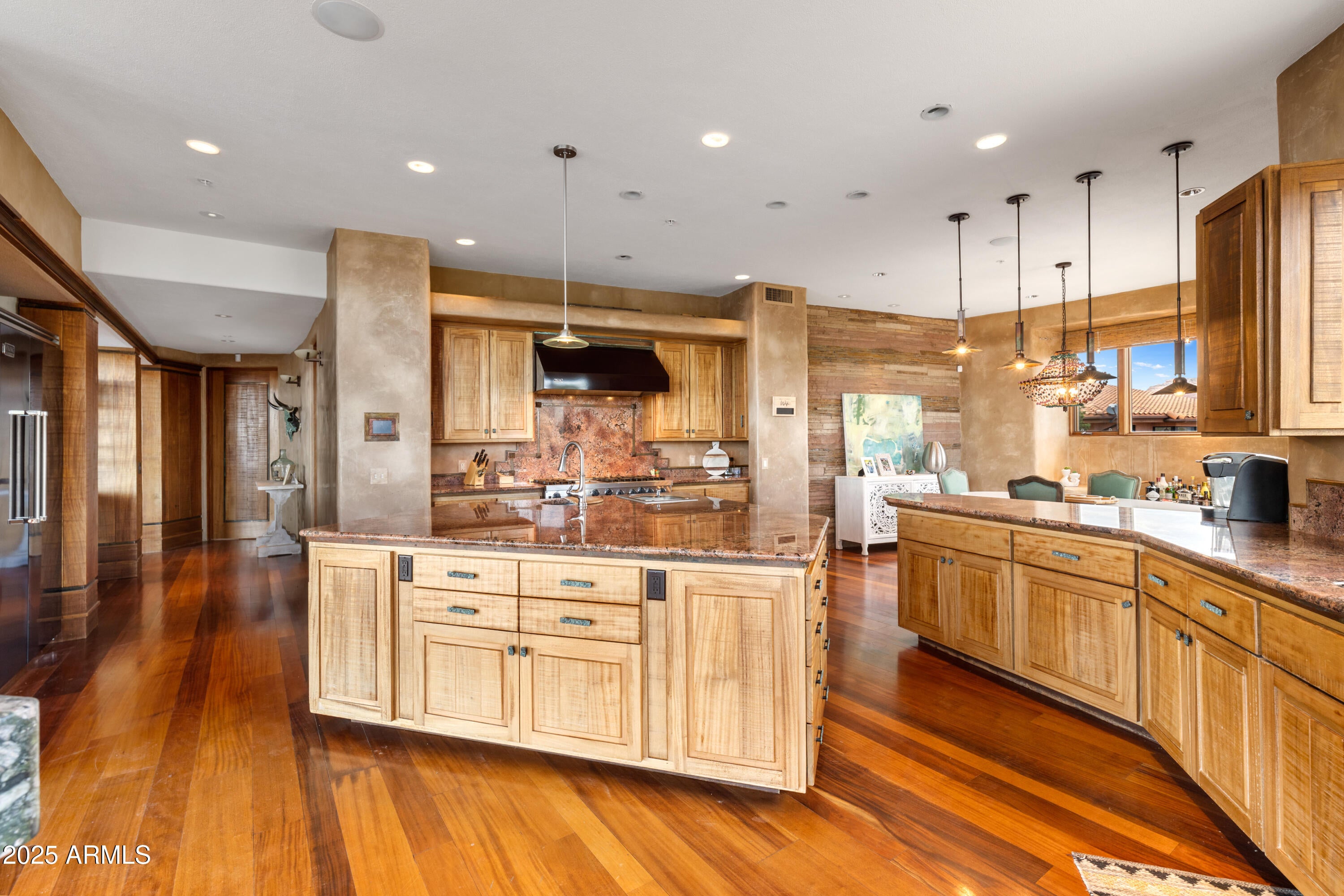 Sedona, Arizona, 86336, United States, 3 Bedrooms Bedrooms, ,6 BathroomsBathrooms,Residential,Active,1944279