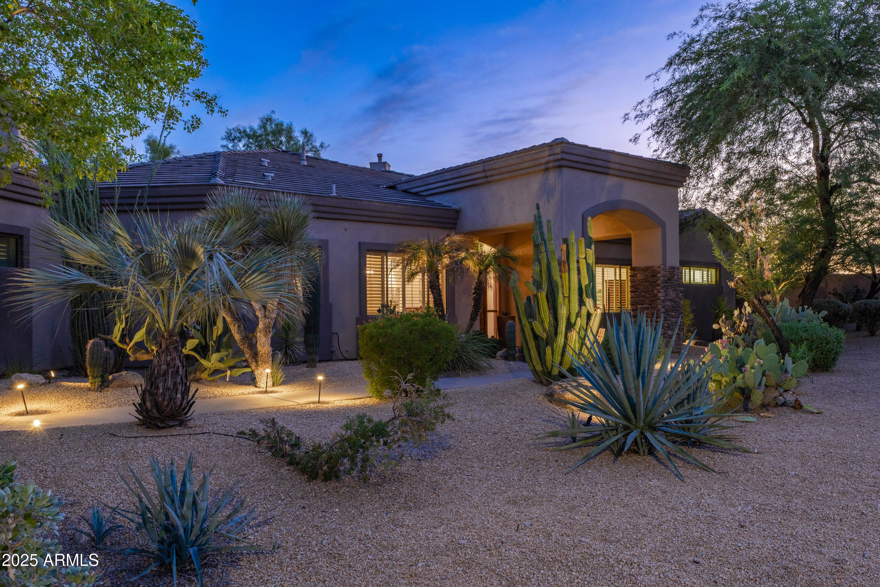 Scottsdale, Arizona, 85260, United States, 5 Bedrooms Bedrooms, ,5 BathroomsBathrooms,Residential,Active,1941373