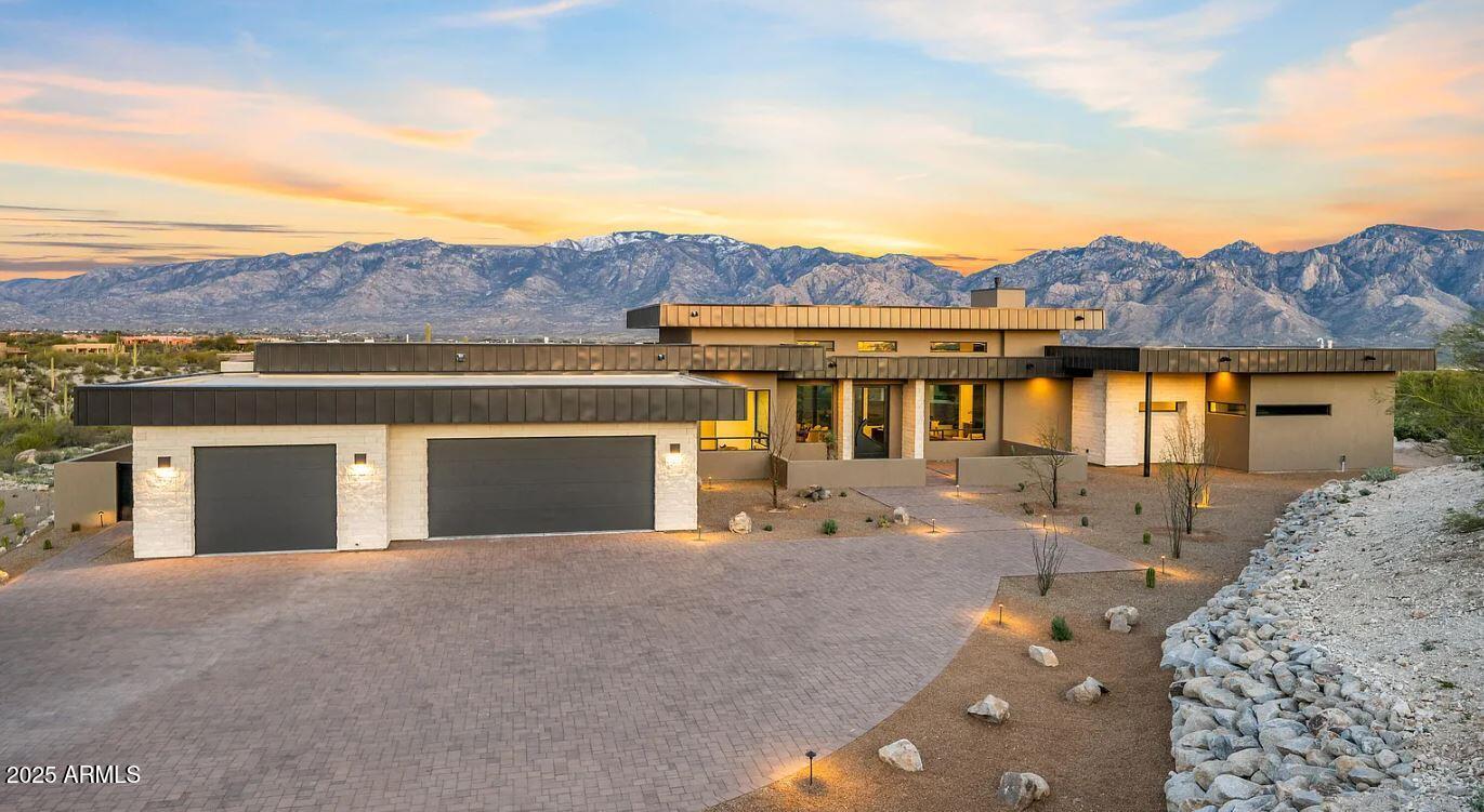 Carefree, Arizona, 85377, United States, 4 Bedrooms Bedrooms, ,5 BathroomsBathrooms,Residential,Active,1944110