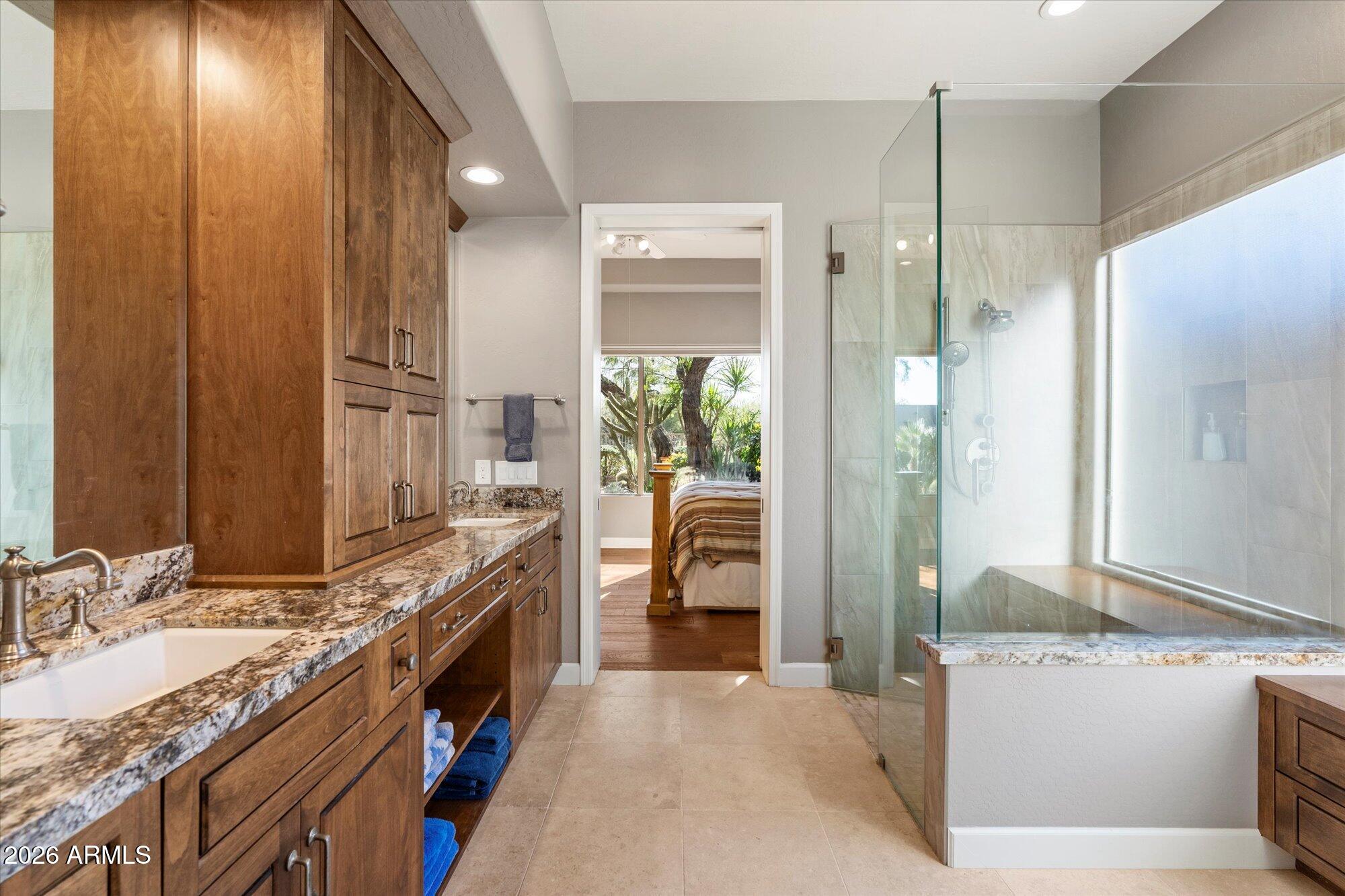 Scottsdale, Arizona, 85266, United States, 2 Bedrooms Bedrooms, ,2 BathroomsBathrooms,Residential,Contingent,2010166