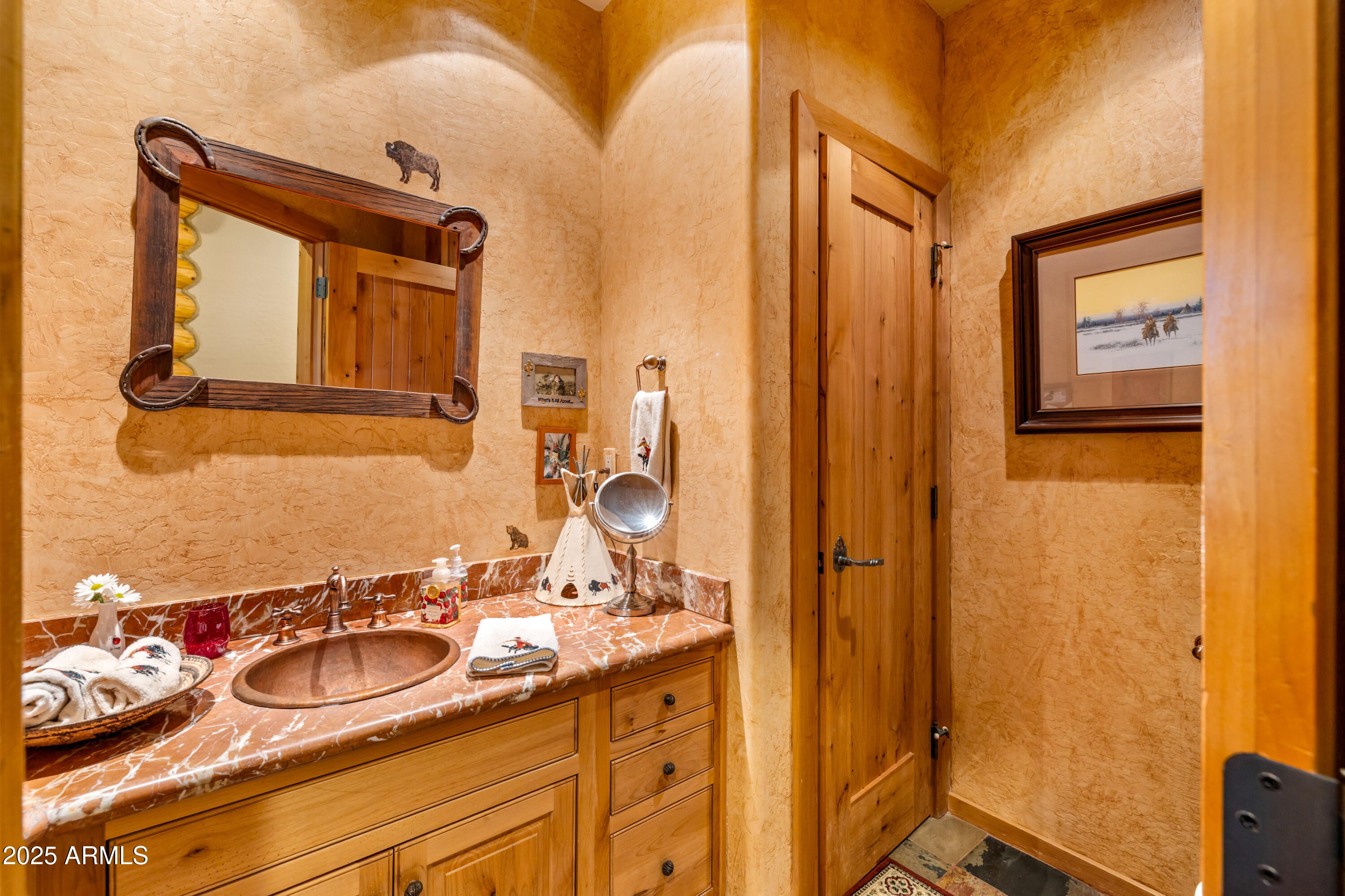 Flagstaff, Arizona, 86005, United States, 4 Bedrooms Bedrooms, ,4 BathroomsBathrooms,Residential,Active,1905472