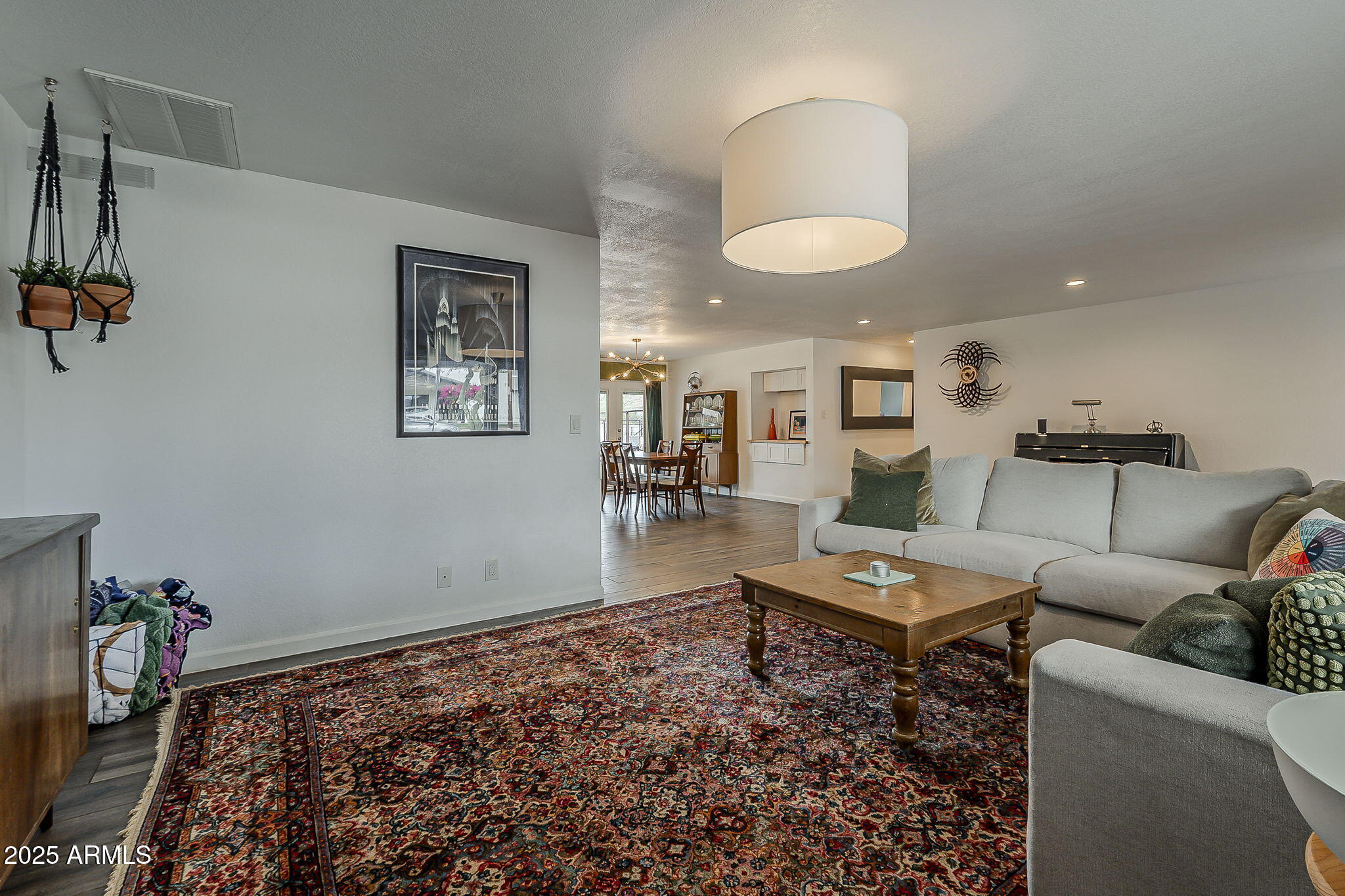 Phoenix, Arizona, 85020, United States, 4 Bedrooms Bedrooms, ,4 BathroomsBathrooms,Residential,Active,1946320