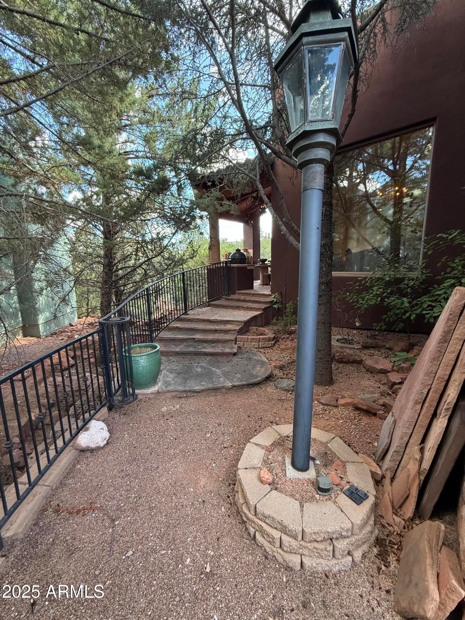 Sedona, Arizona, 86336, United States, 3 Bedrooms Bedrooms, ,3 BathroomsBathrooms,Residential,Active,1944285
