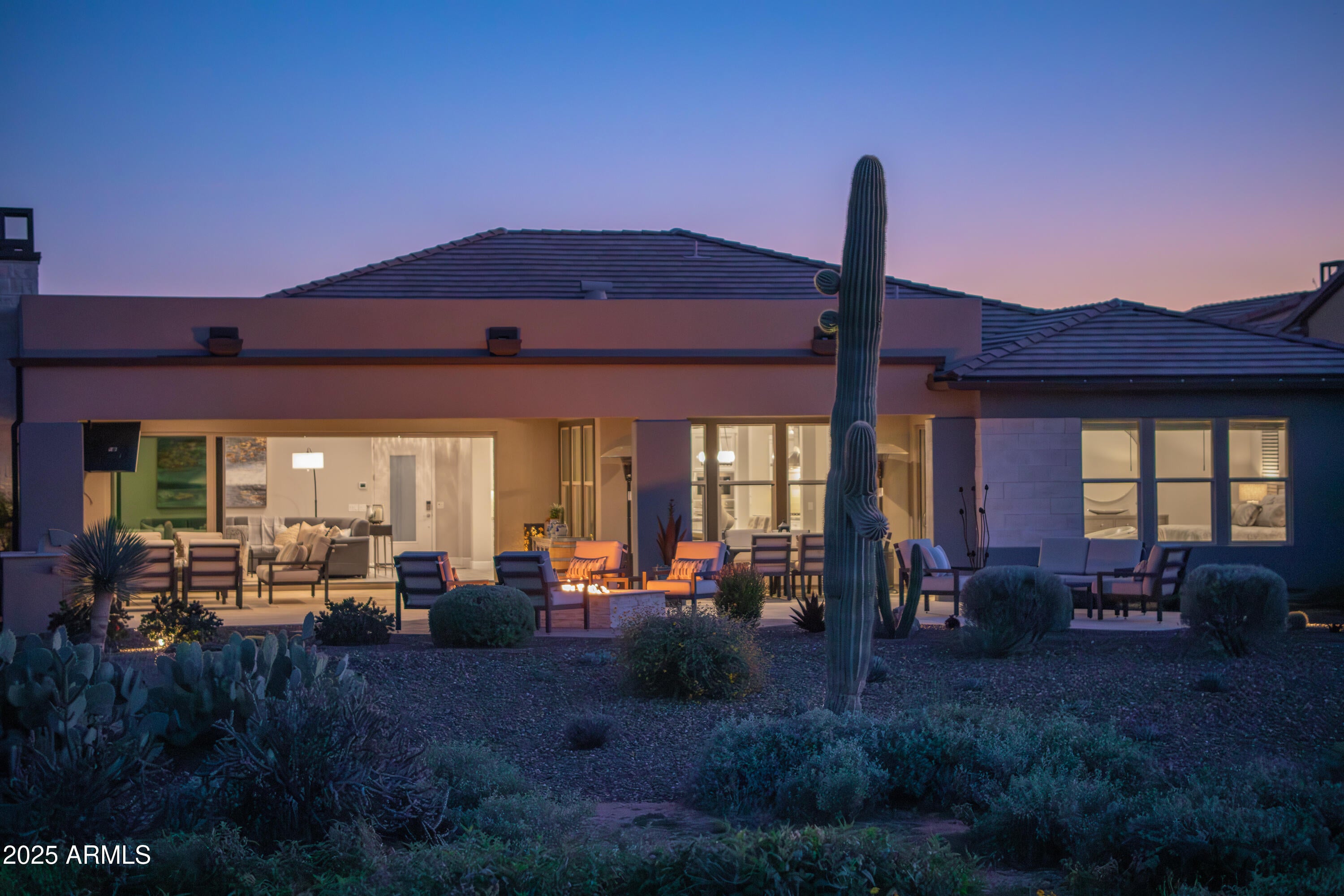 Rio Verde, Arizona, 85263, United States, 3 Bedrooms Bedrooms, ,4 BathroomsBathrooms,Residential,Contingent,2008339