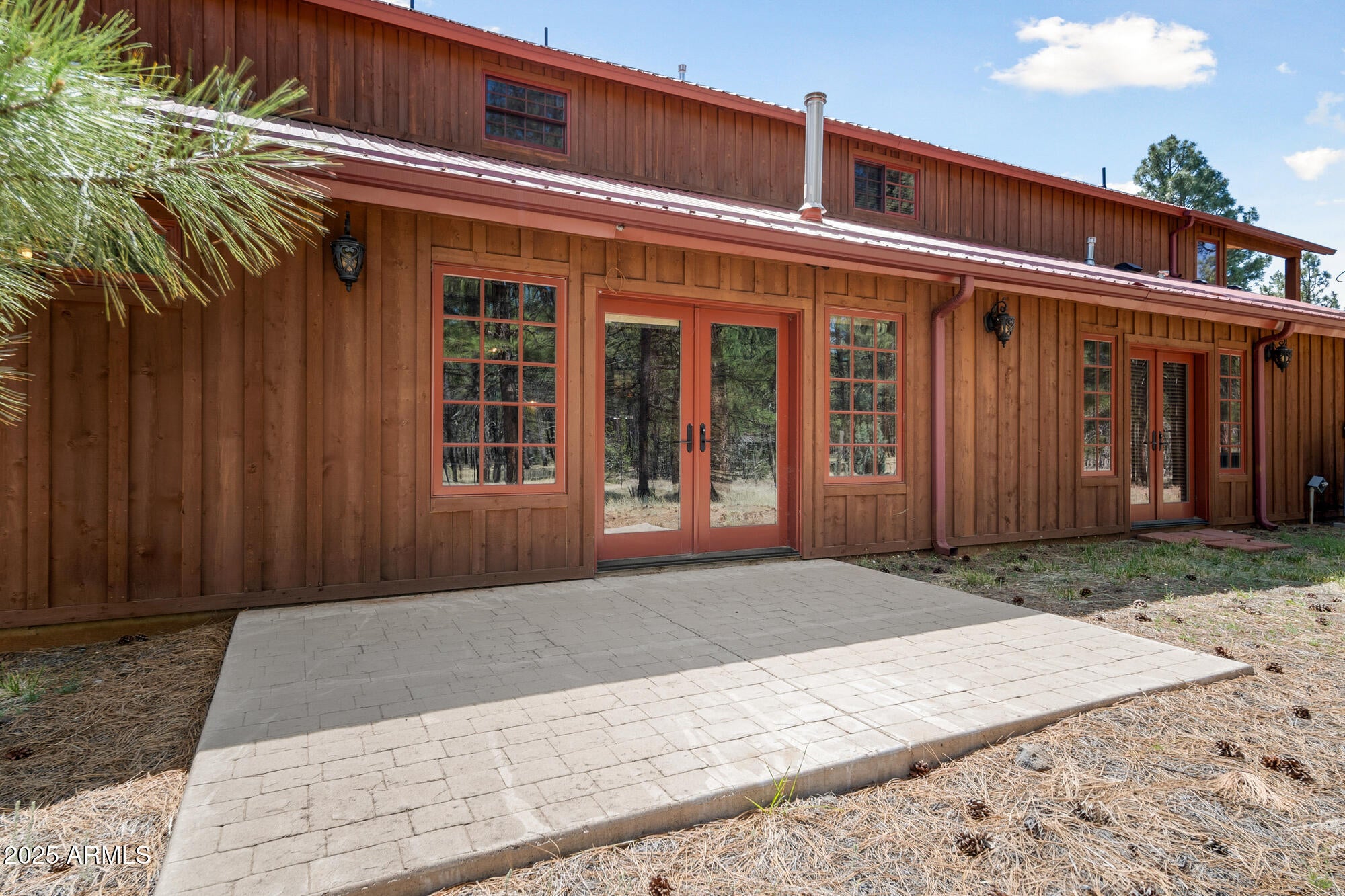 Lakeside, Arizona, 85929, United States, 8 Bedrooms Bedrooms, ,8 BathroomsBathrooms,Residential,Contingent,1996268