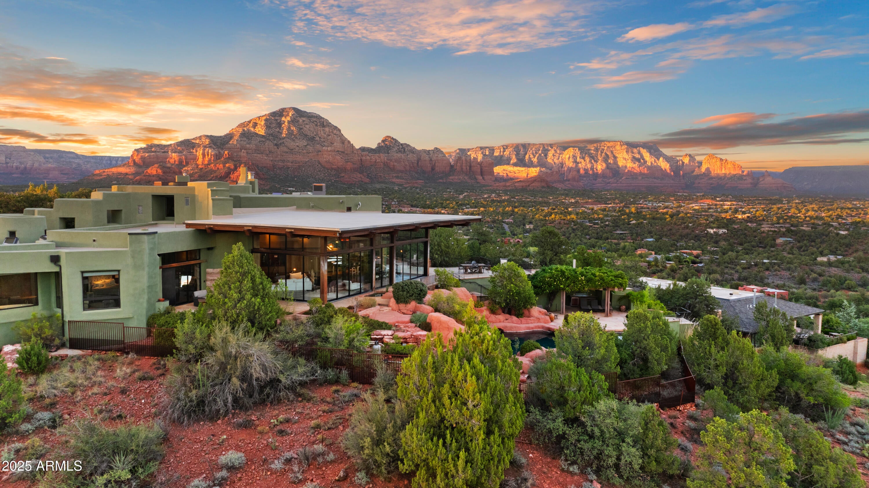 Sedona, Arizona, 86336, United States, 3 Bedrooms Bedrooms, ,6 BathroomsBathrooms,Residential,Active,1944279