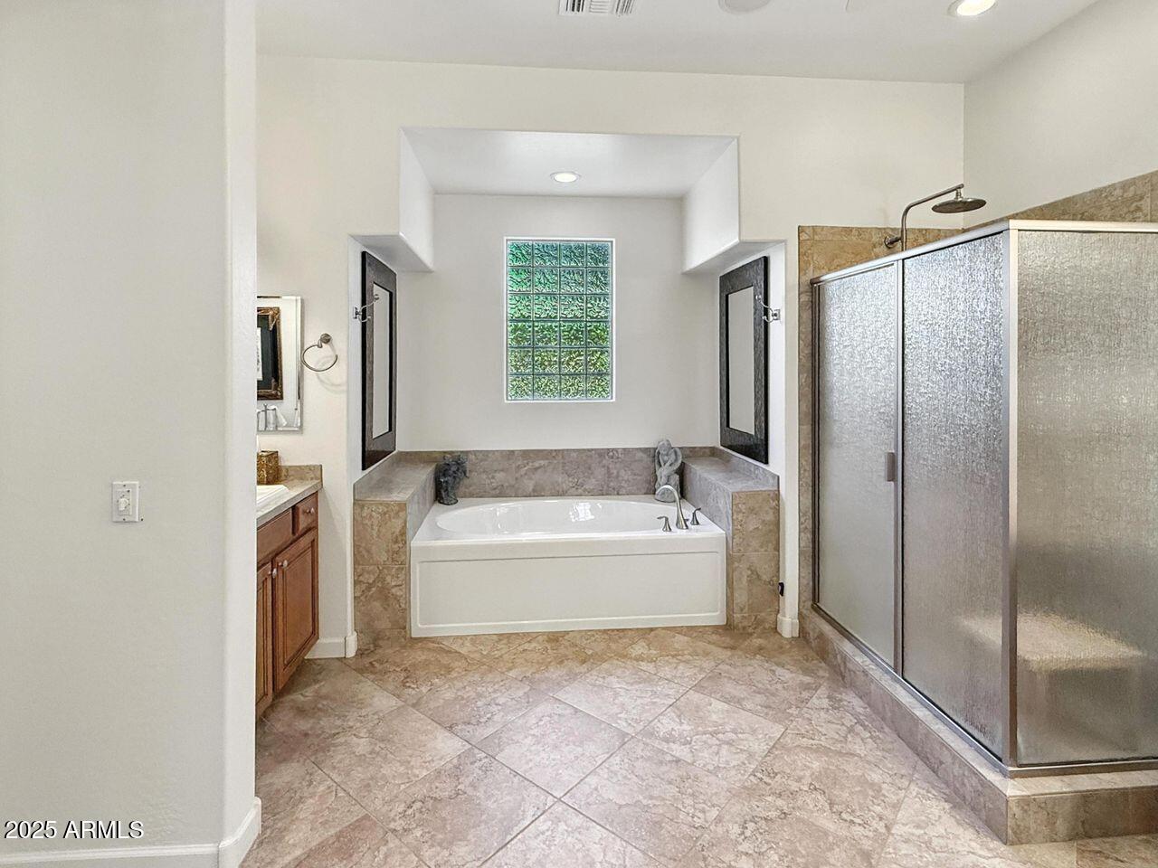 Cave Creek, Arizona, 85331, United States, ,3 BathroomsBathrooms,Residential,Active,1900398