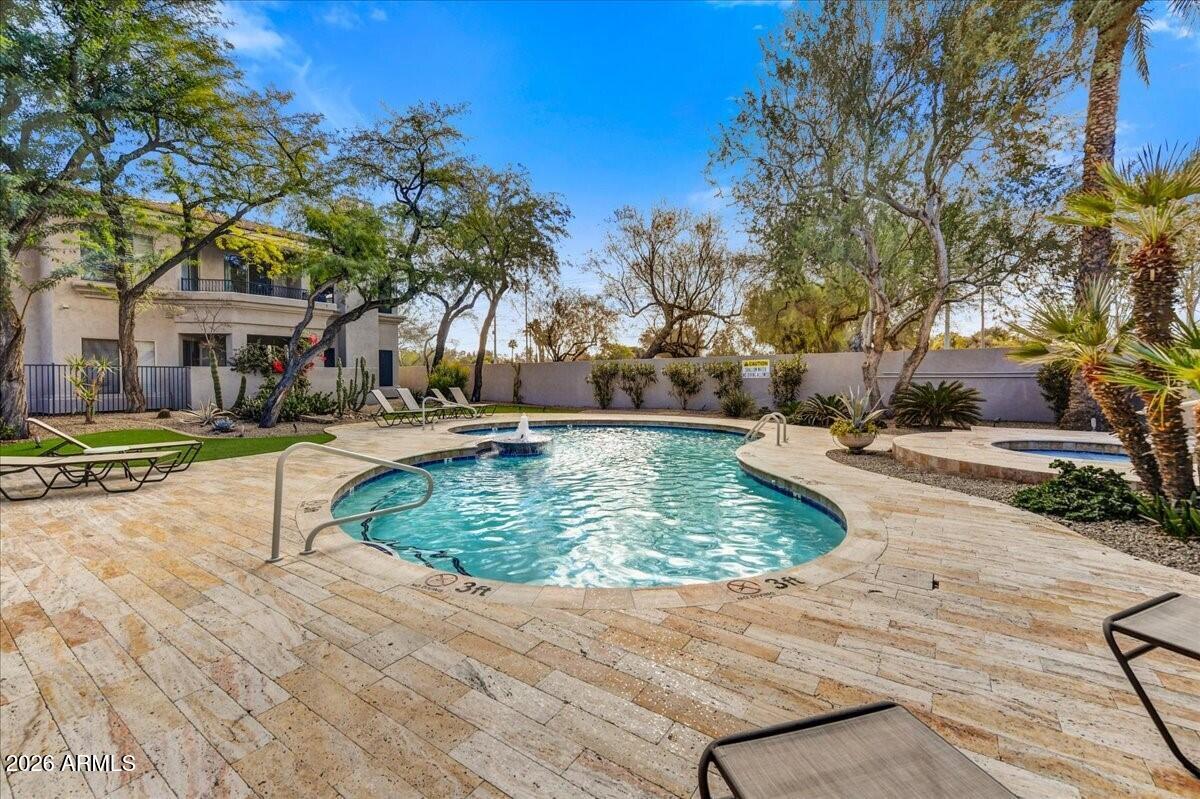 Scottsdale, Arizona, 85260, United States, 2 Bedrooms Bedrooms, ,3 BathroomsBathrooms,Residential,Active,2017108