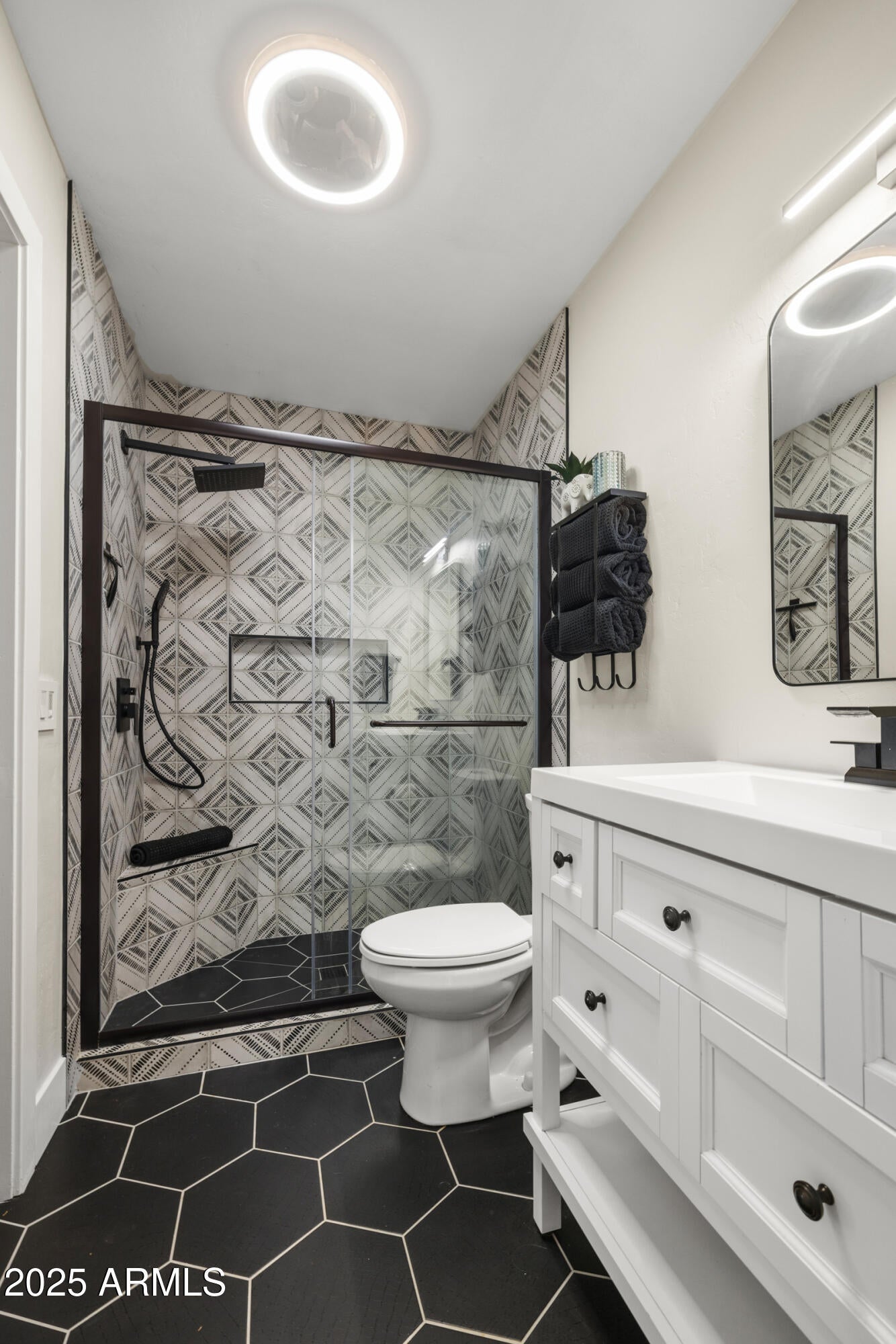 Sedona, Arizona, 86336, United States, 5 Bedrooms Bedrooms, ,5 BathroomsBathrooms,Residential,Active,1995283