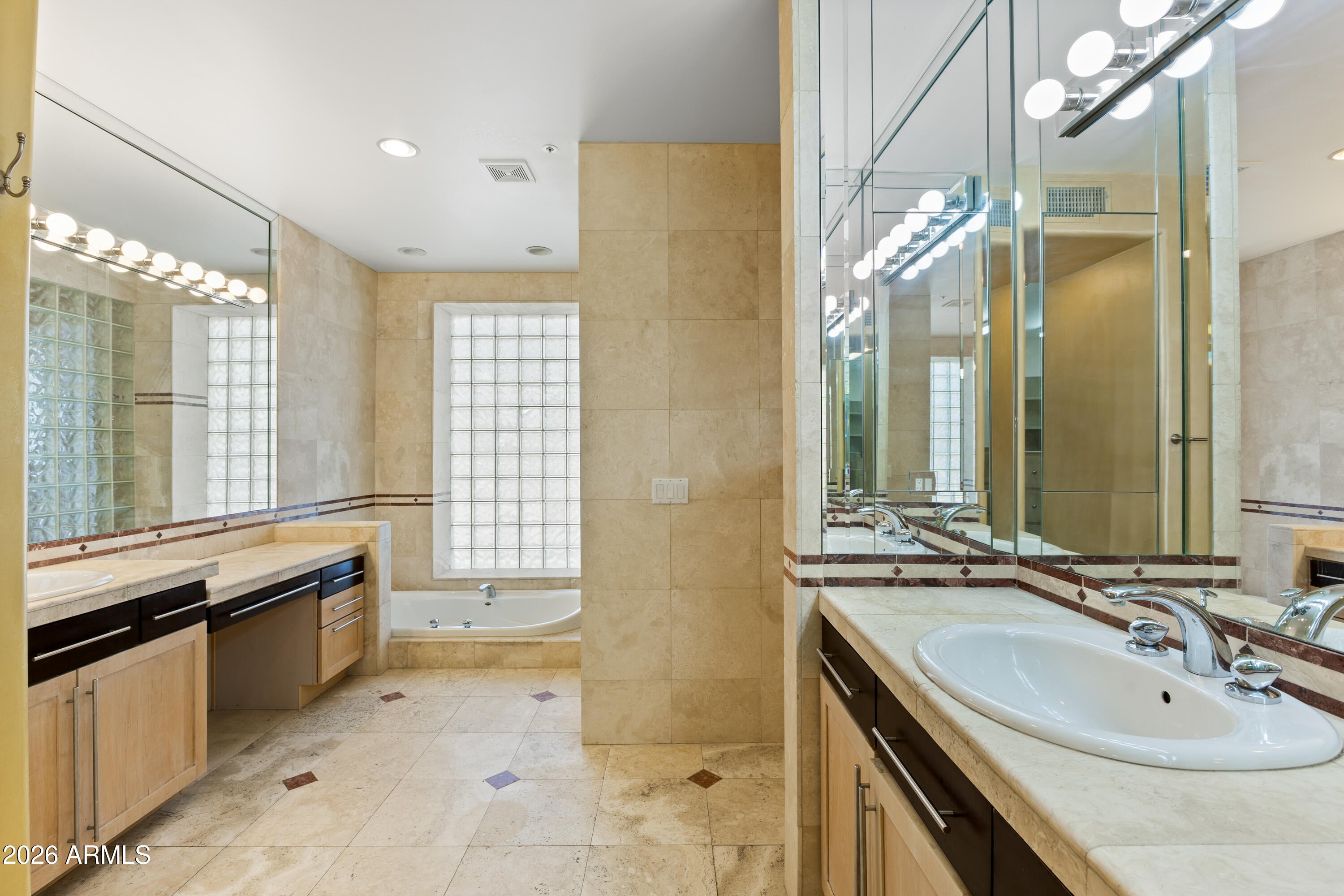 Scottsdale, Arizona, 85259, United States, 4 Bedrooms Bedrooms, ,4 BathroomsBathrooms,Residential,Contingent,2028541