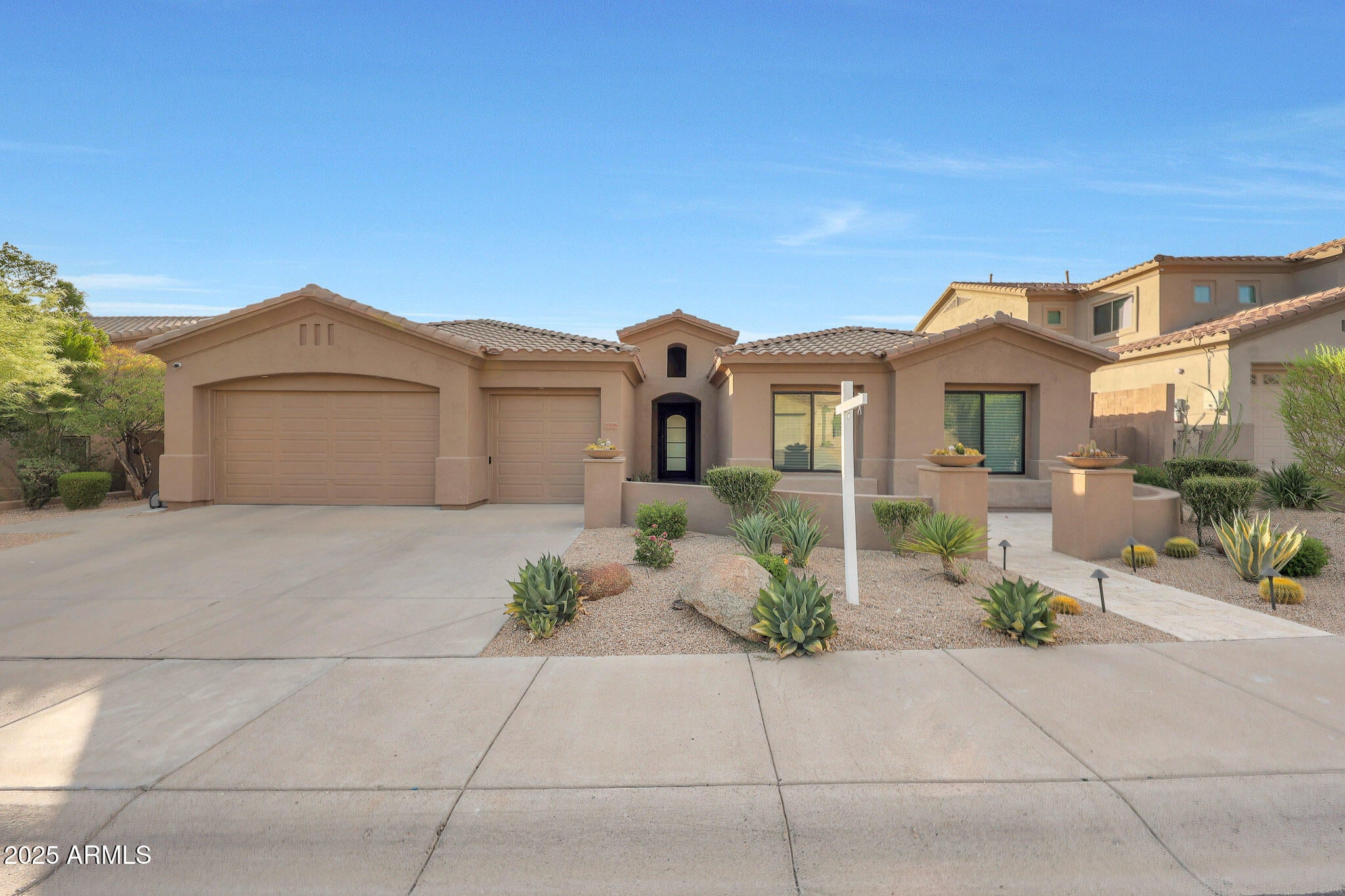 Scottsdale, Arizona, 85255, United States, 4 Bedrooms Bedrooms, ,3 BathroomsBathrooms,Residential,Active,1922308