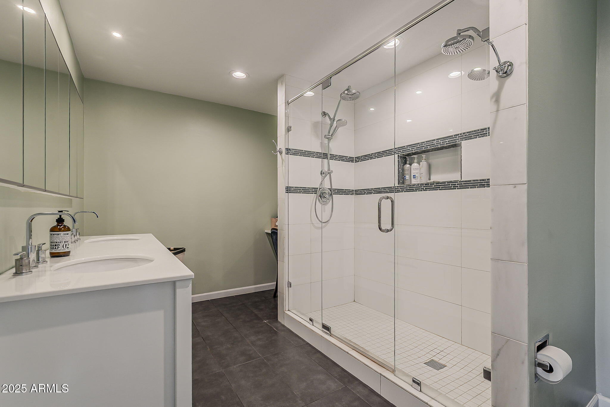 Phoenix, Arizona, 85020, United States, 4 Bedrooms Bedrooms, ,4 BathroomsBathrooms,Residential,Active,1946320