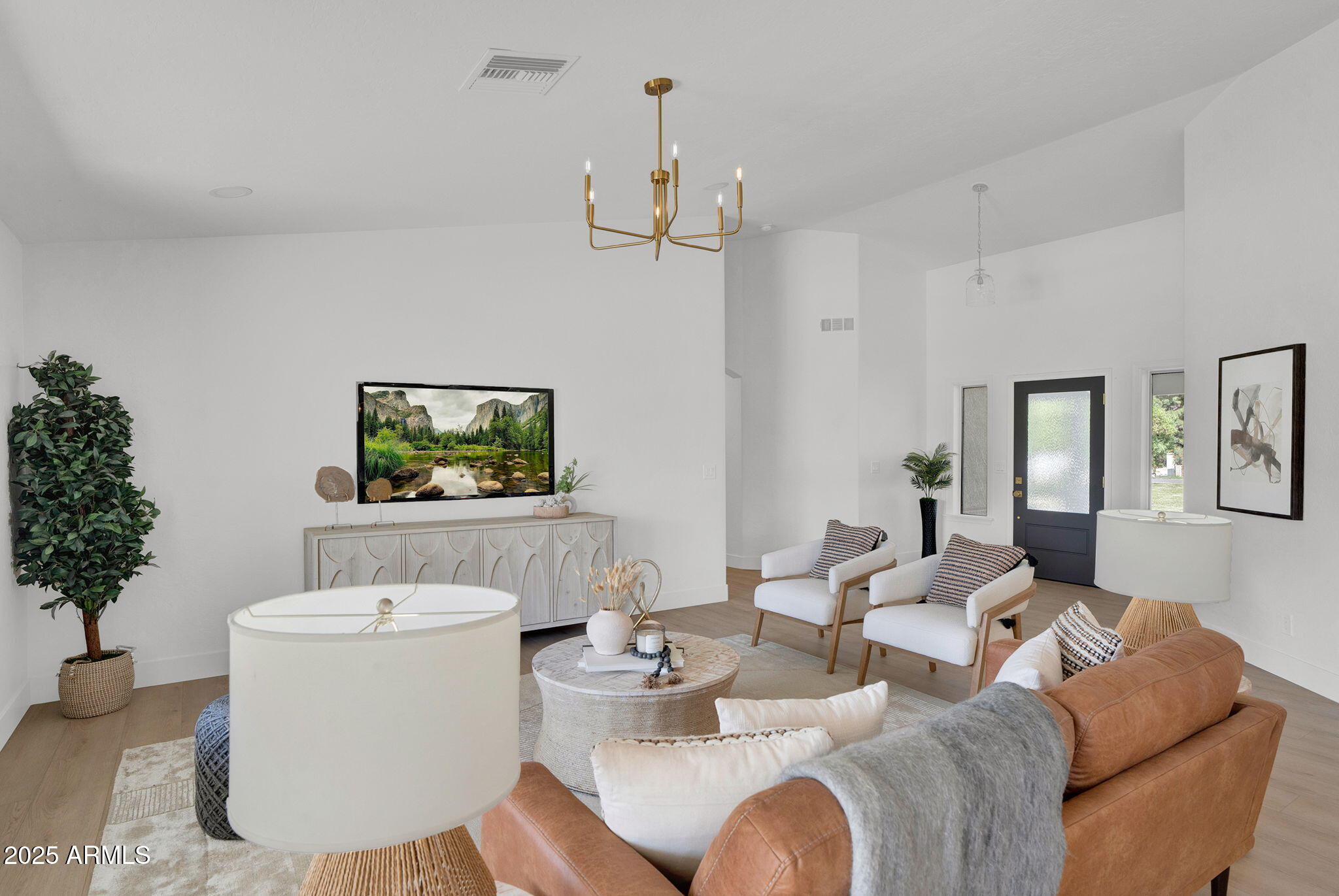 Gilbert, Arizona, 85298, United States, 5 Bedrooms Bedrooms, ,3 BathroomsBathrooms,Residential,Pending,2006857