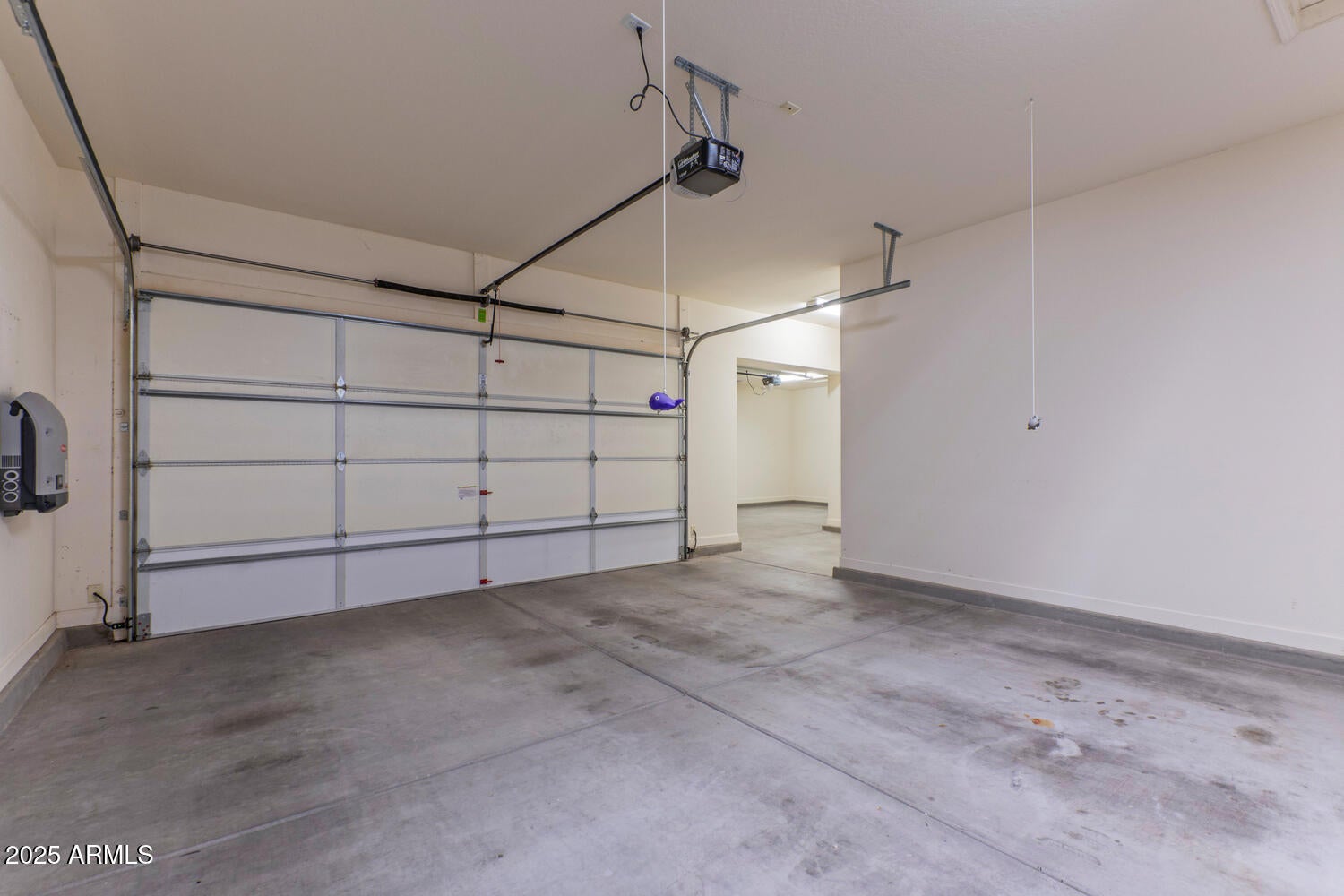 Goodyear, Arizona, 85395, United States, 4 Bedrooms Bedrooms, ,4 BathroomsBathrooms,Residential,Pending,1969760