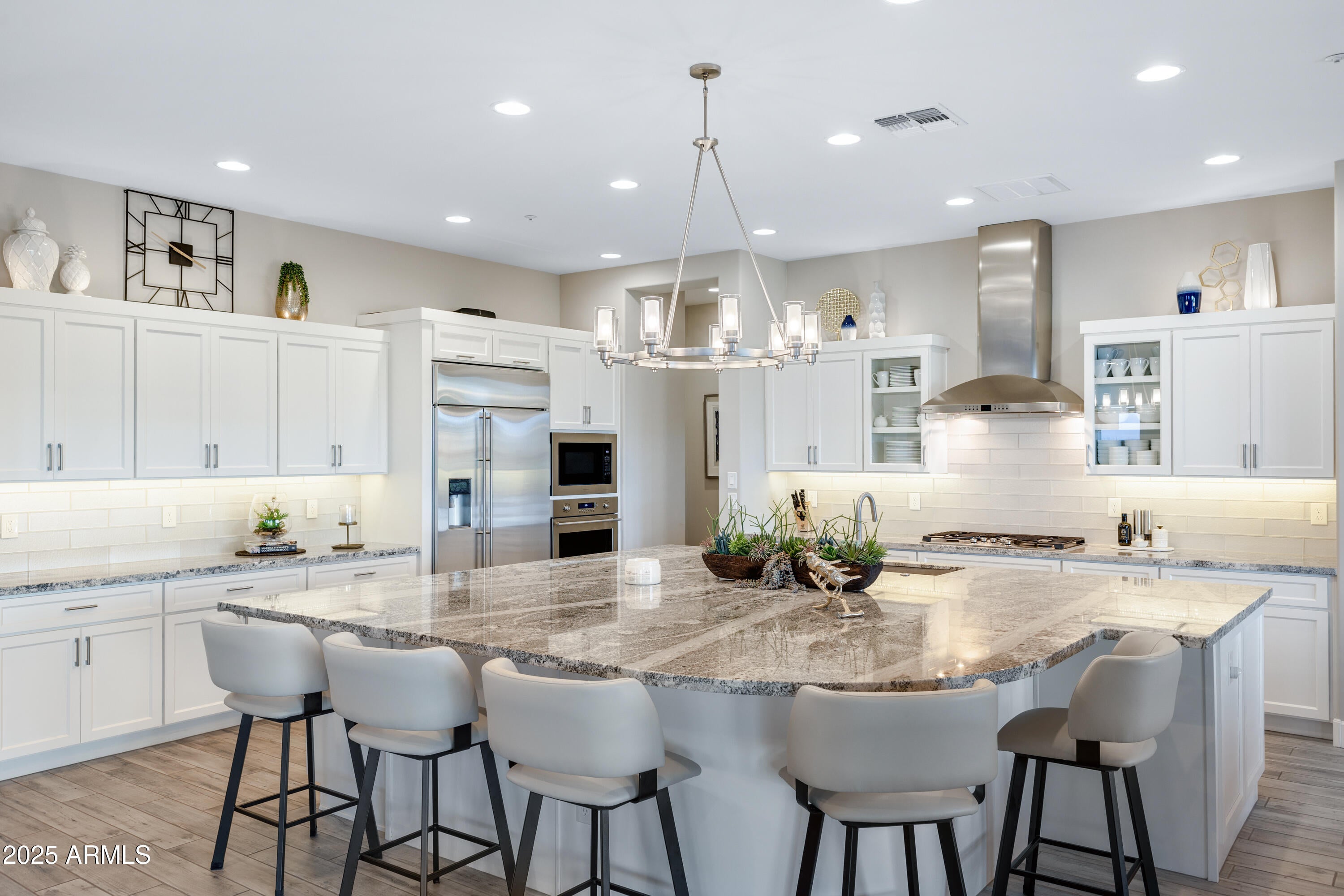 Rio Verde, Arizona, 85263, United States, 3 Bedrooms Bedrooms, ,4 BathroomsBathrooms,Residential,Contingent,2008339