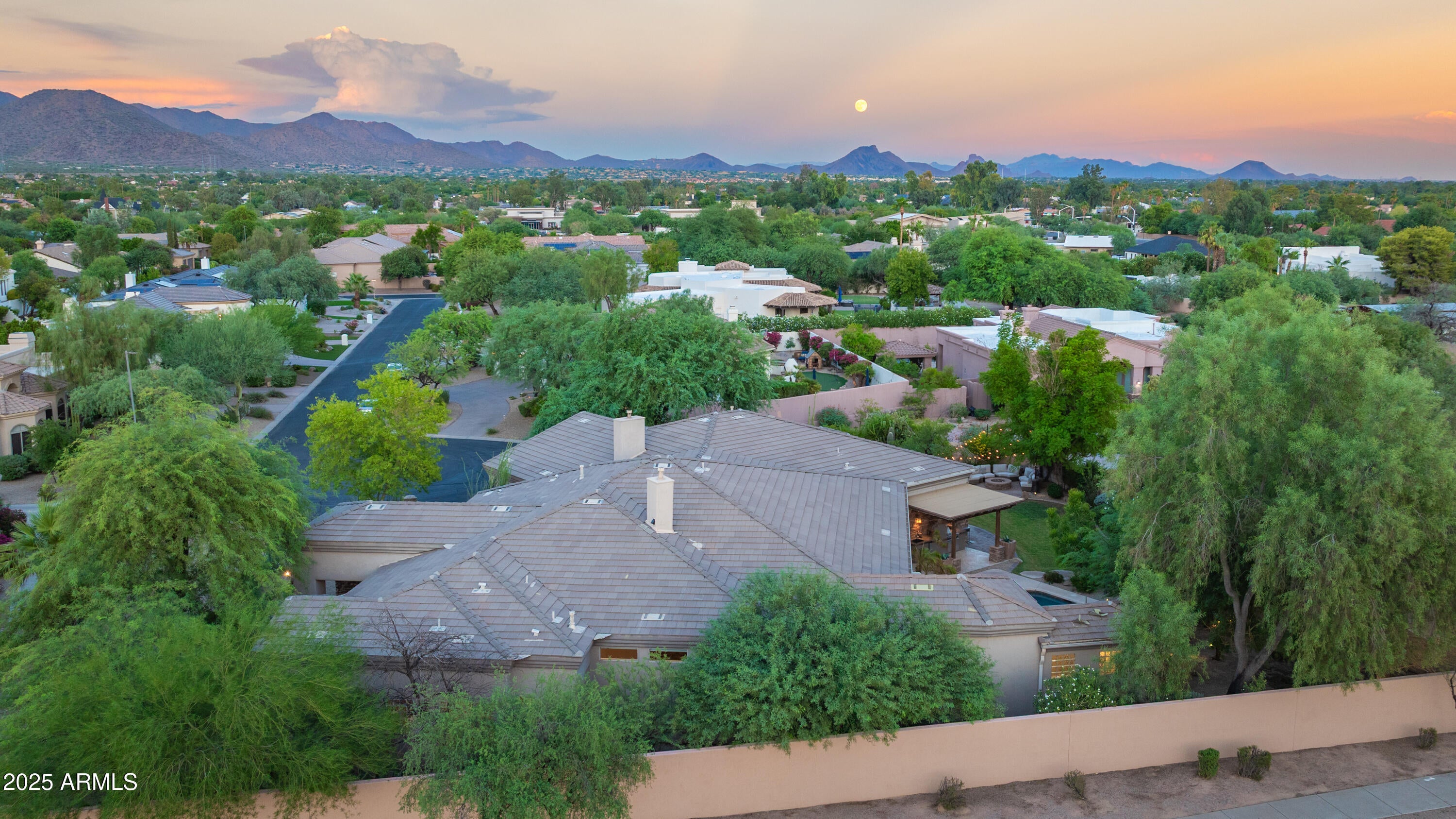 Scottsdale, Arizona, 85260, United States, 5 Bedrooms Bedrooms, ,5 BathroomsBathrooms,Residential,Active,1941373