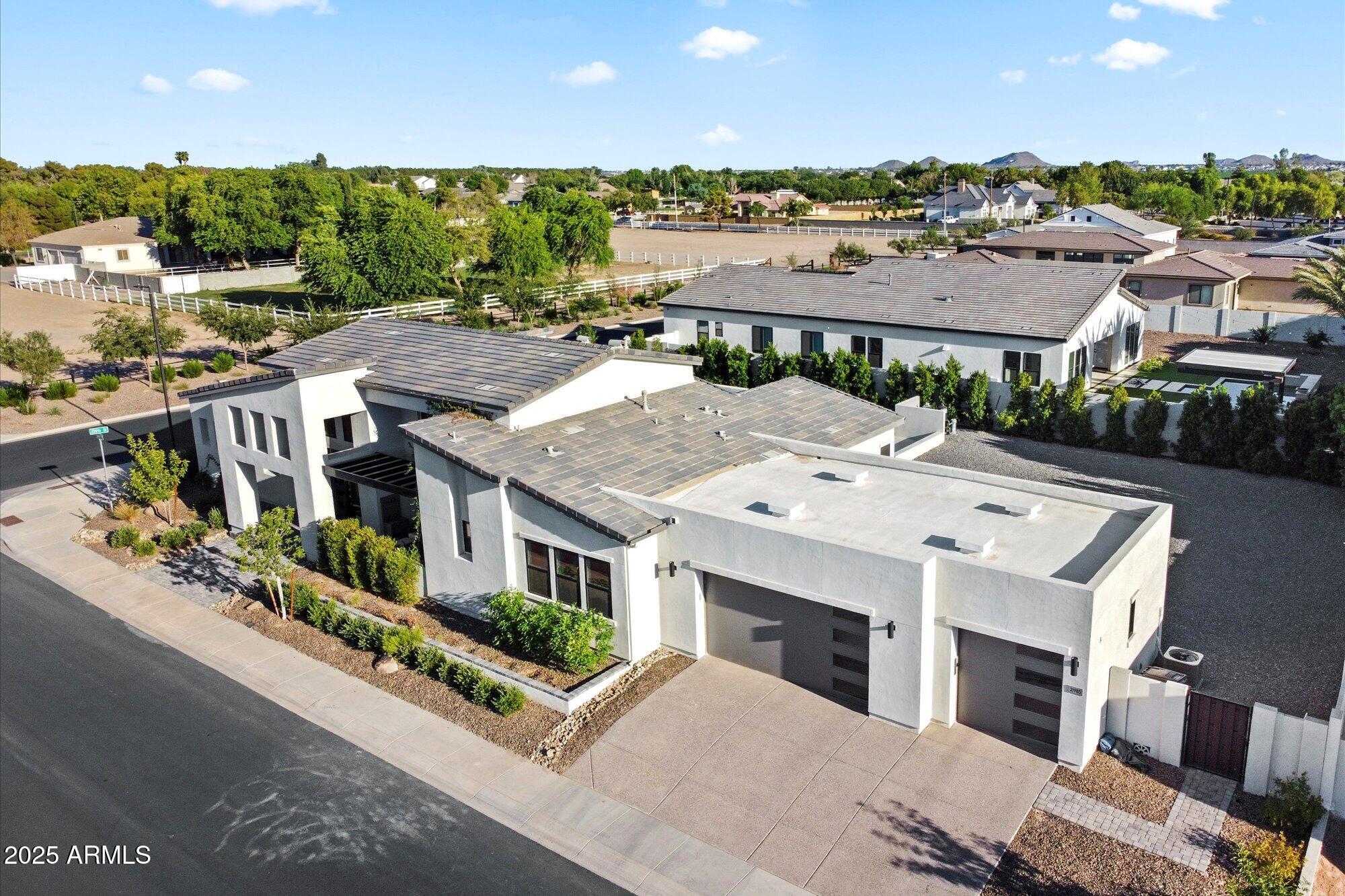 Queen Creek, Arizona, 85142, United States, 3 Bedrooms Bedrooms, ,4 BathroomsBathrooms,Residential,Active,1909837