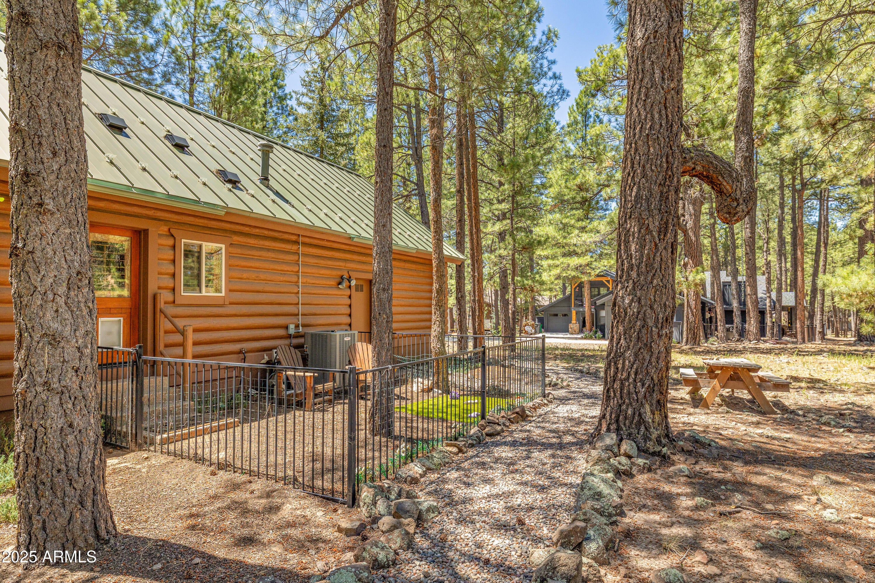 Flagstaff, Arizona, 86005, United States, 4 Bedrooms Bedrooms, ,4 BathroomsBathrooms,Residential,Active,1905472