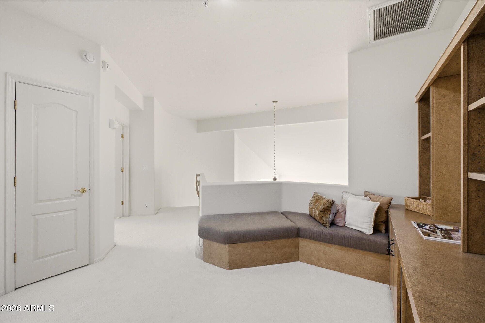 Scottsdale, Arizona, 85255, United States, 5 Bedrooms Bedrooms, ,3 BathroomsBathrooms,Residential,Contingent,2028545