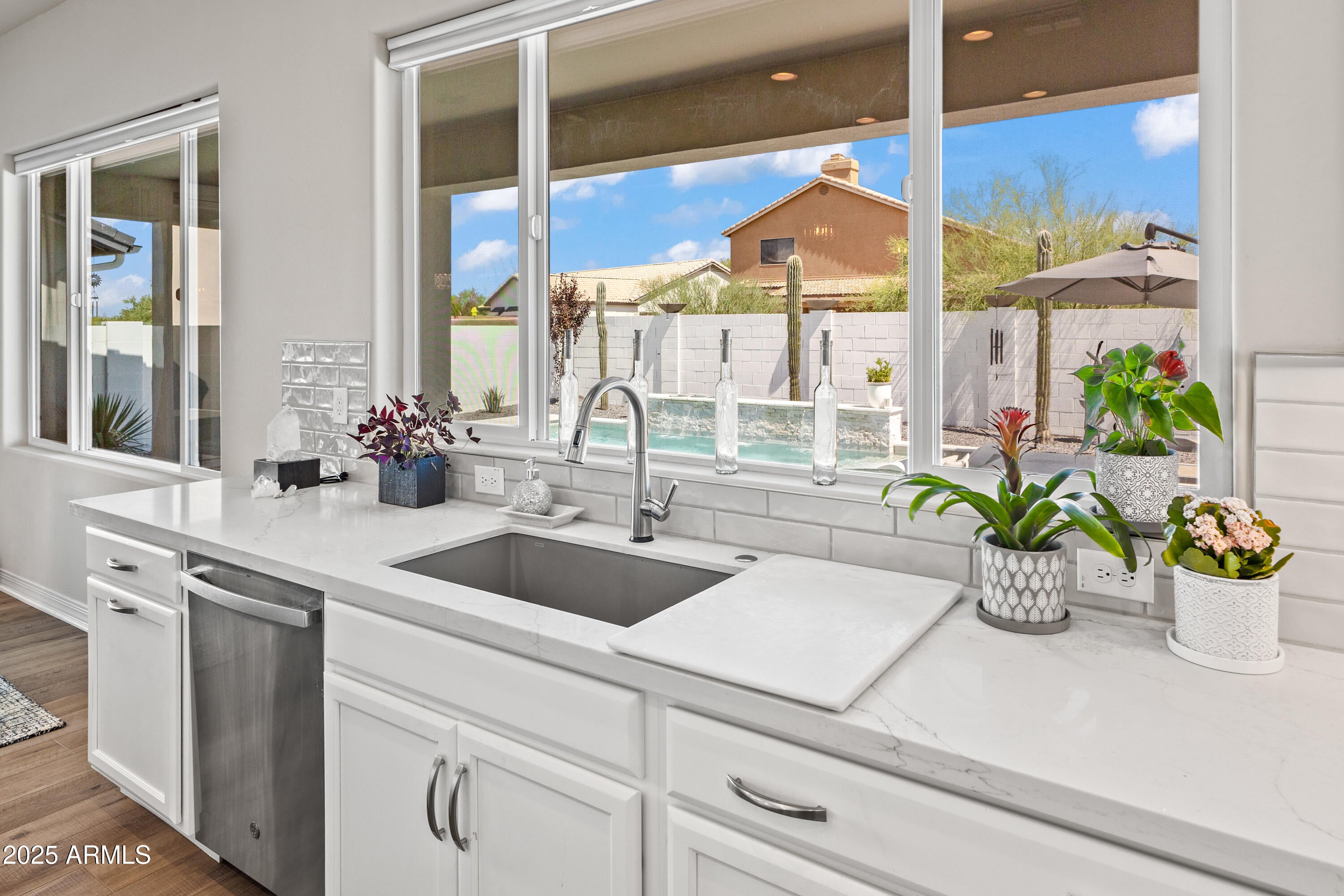 Cave Creek, Arizona, 85331, United States, 4 Bedrooms Bedrooms, ,4 BathroomsBathrooms,Residential,Active,1880309