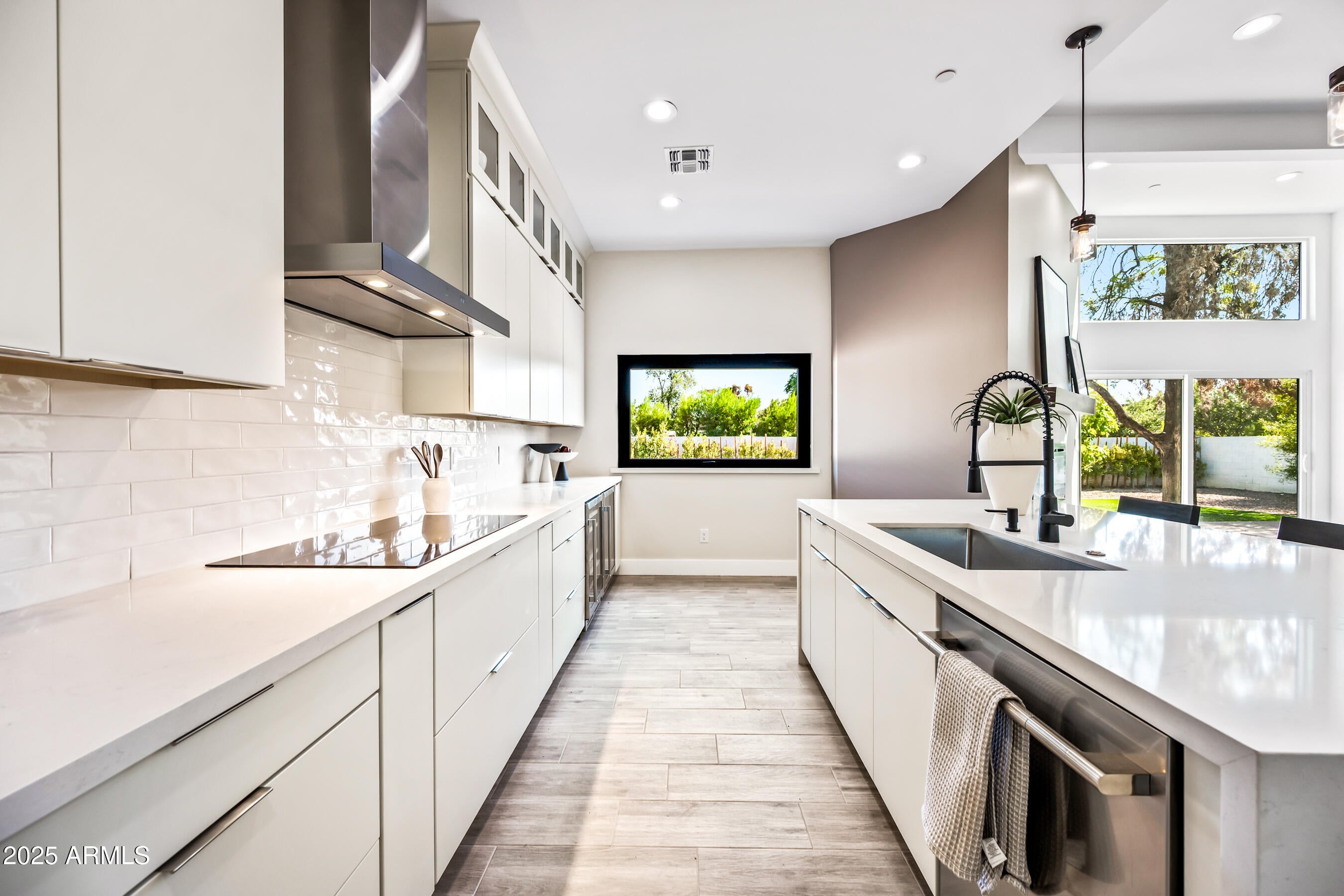 Scottsdale, Arizona, 85258, United States, 4 Bedrooms Bedrooms, ,4 BathroomsBathrooms,Residential,Active,1994950