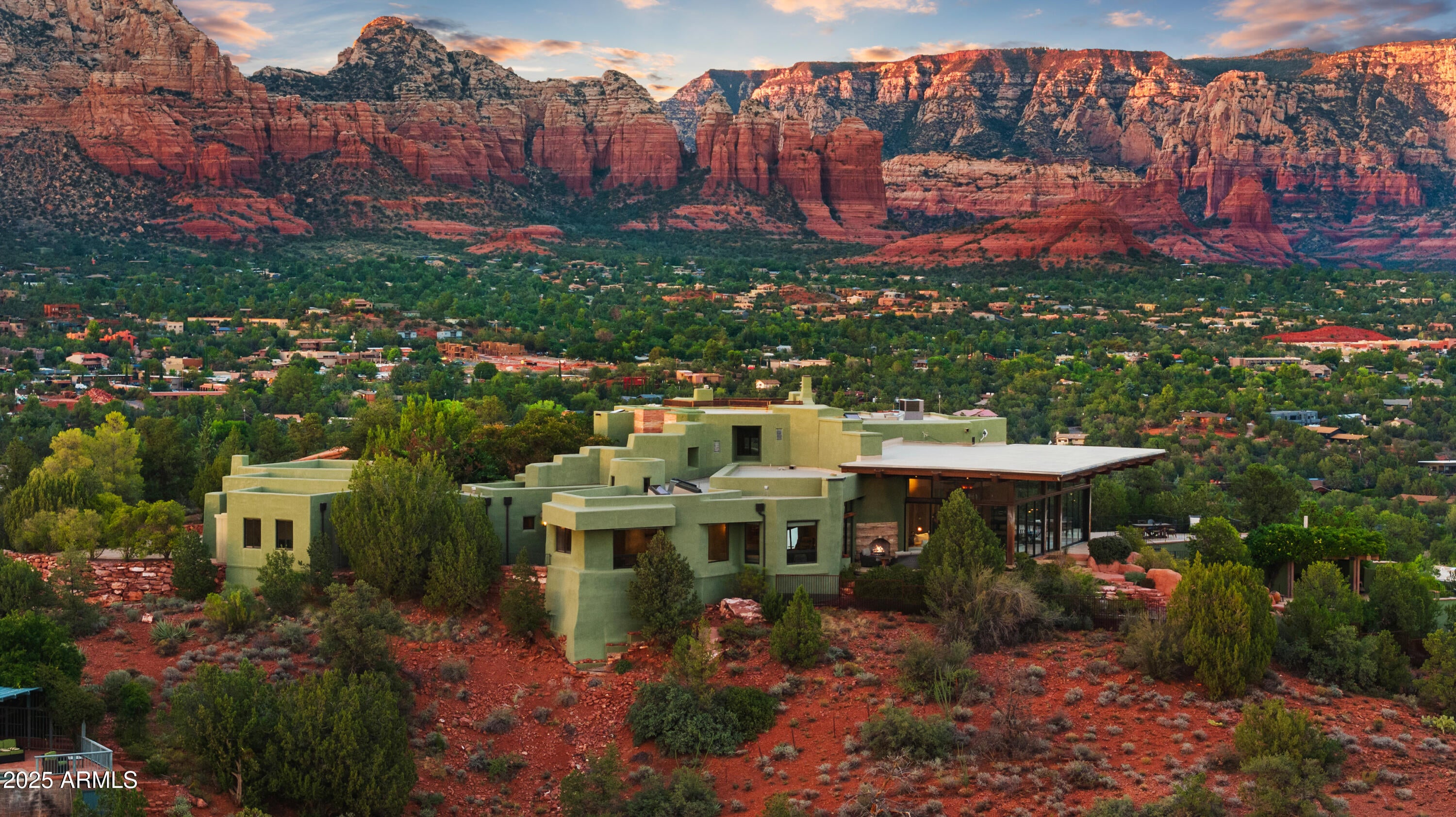 Sedona, Arizona, 86336, United States, 3 Bedrooms Bedrooms, ,6 BathroomsBathrooms,Residential,Active,1944279