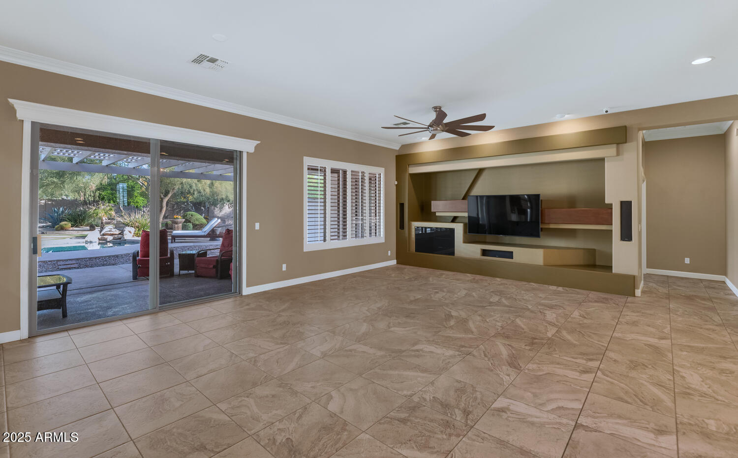 Surprise, Arizona, 85379, United States, 4 Bedrooms Bedrooms, ,5 BathroomsBathrooms,Residential,Active,2007331