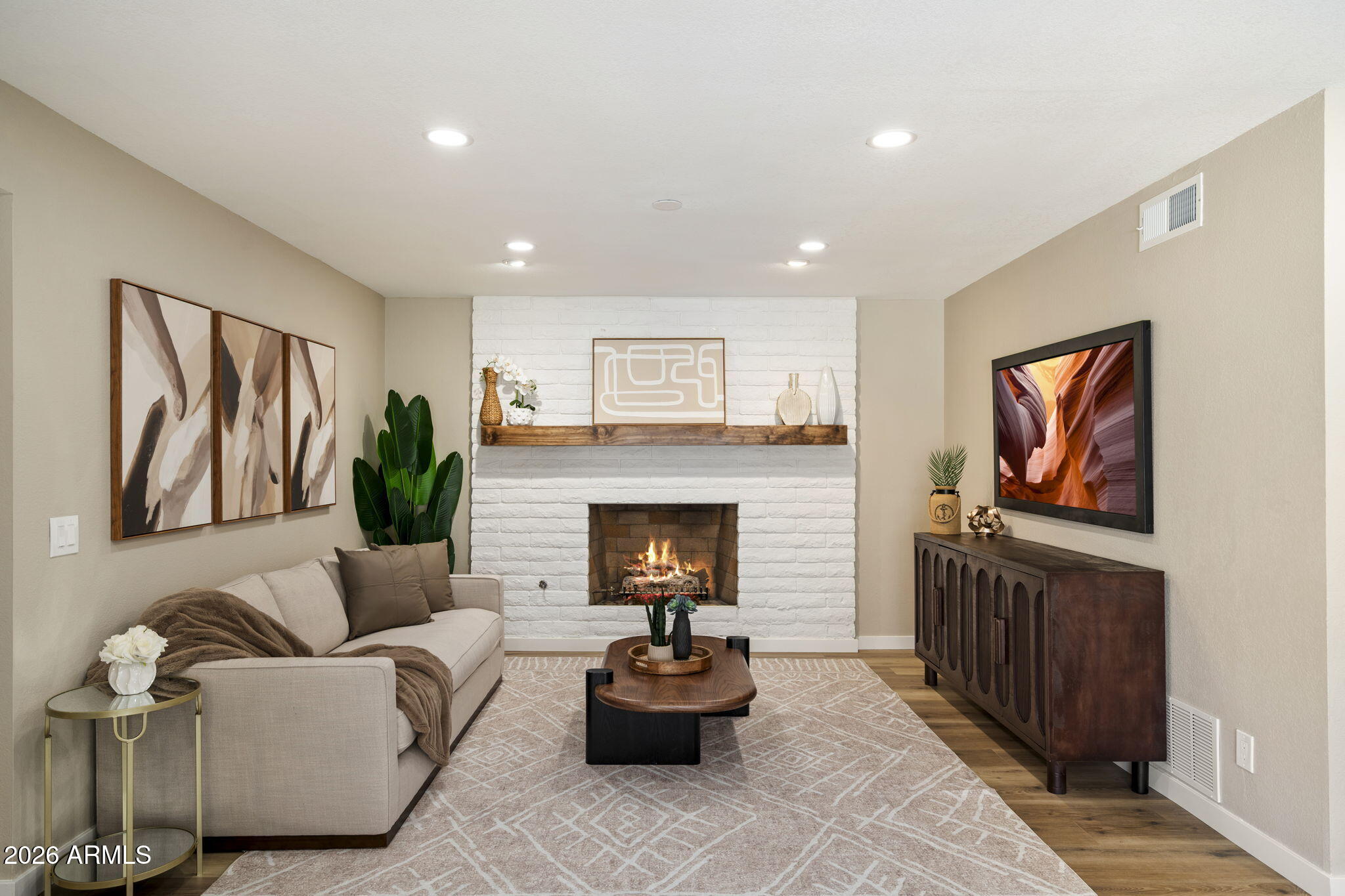 Scottsdale, Arizona, 85258, United States, 3 Bedrooms Bedrooms, ,2 BathroomsBathrooms,Residential,Active,2012221