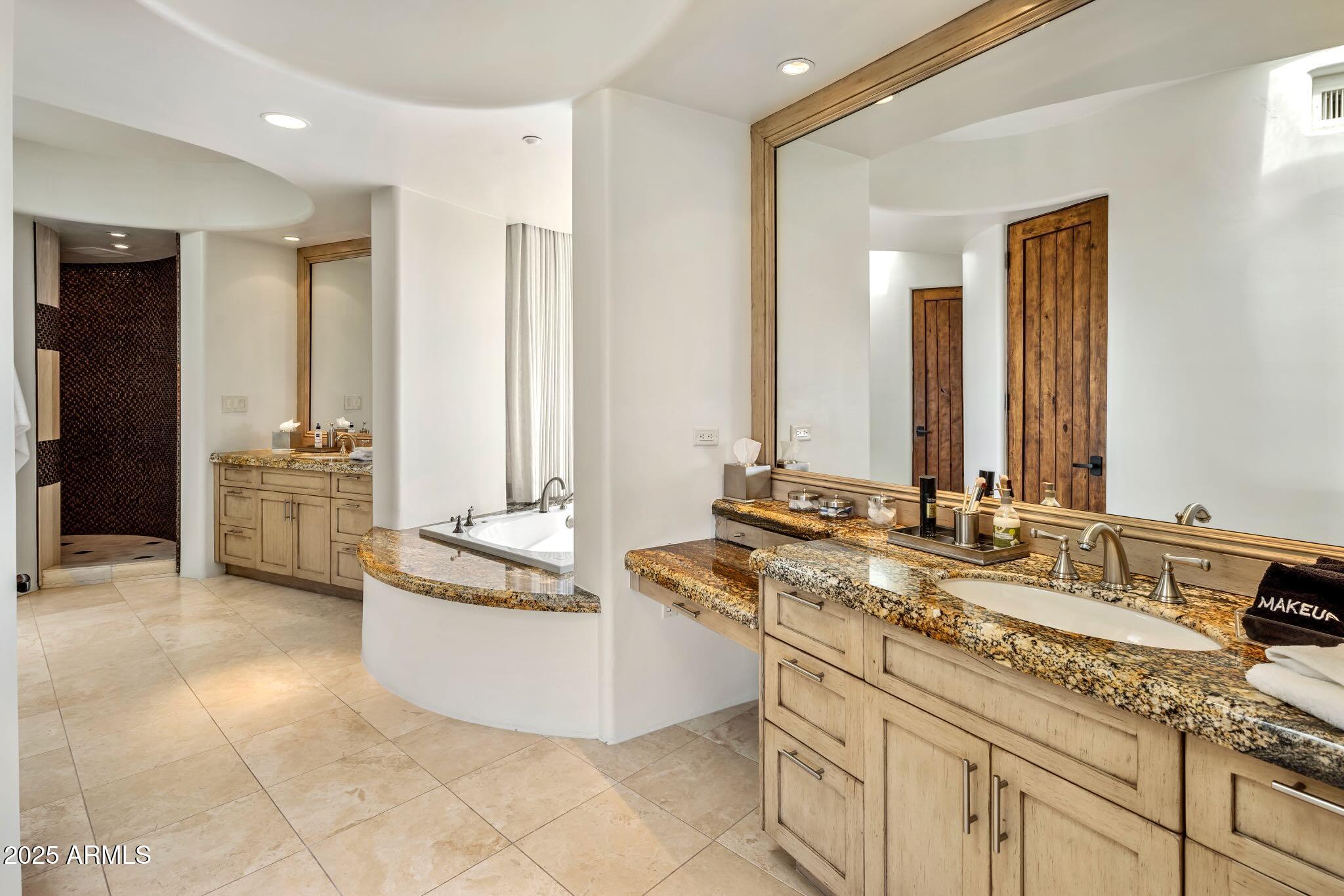 Scottsdale, Arizona, 85255, United States, 5 Bedrooms Bedrooms, ,6 BathroomsBathrooms,Residential,Active,1929782