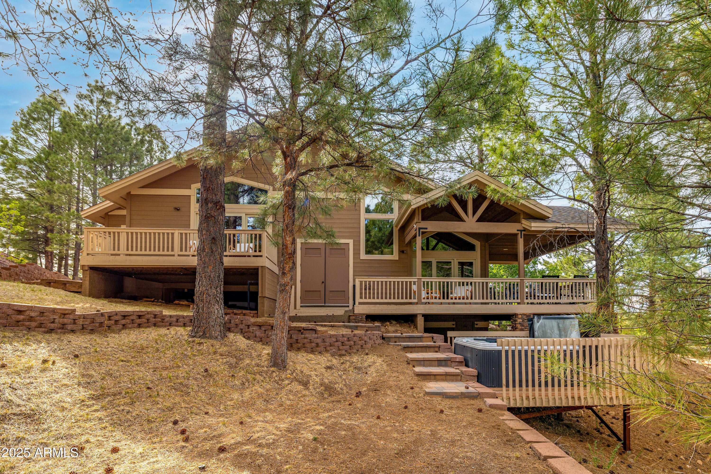 Flagstaff, Arizona, 86004, United States, 5 Bedrooms Bedrooms, ,5 BathroomsBathrooms,Residential,Active,1834471