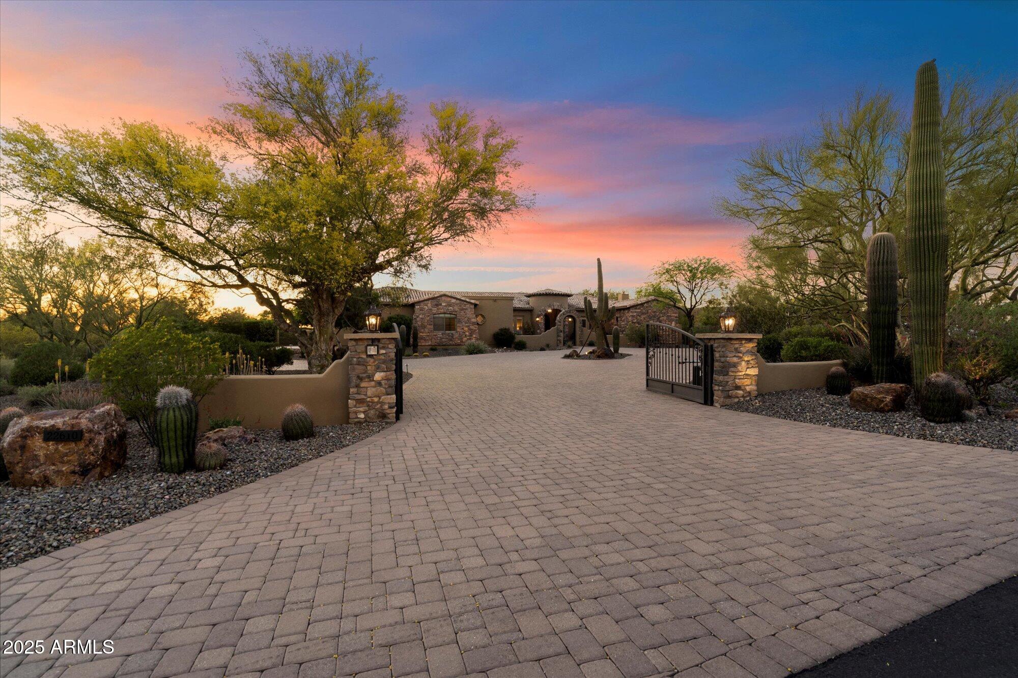 Scottsdale, Arizona, 85255, United States, 4 Bedrooms Bedrooms, ,5 BathroomsBathrooms,Residential,Active,1965794