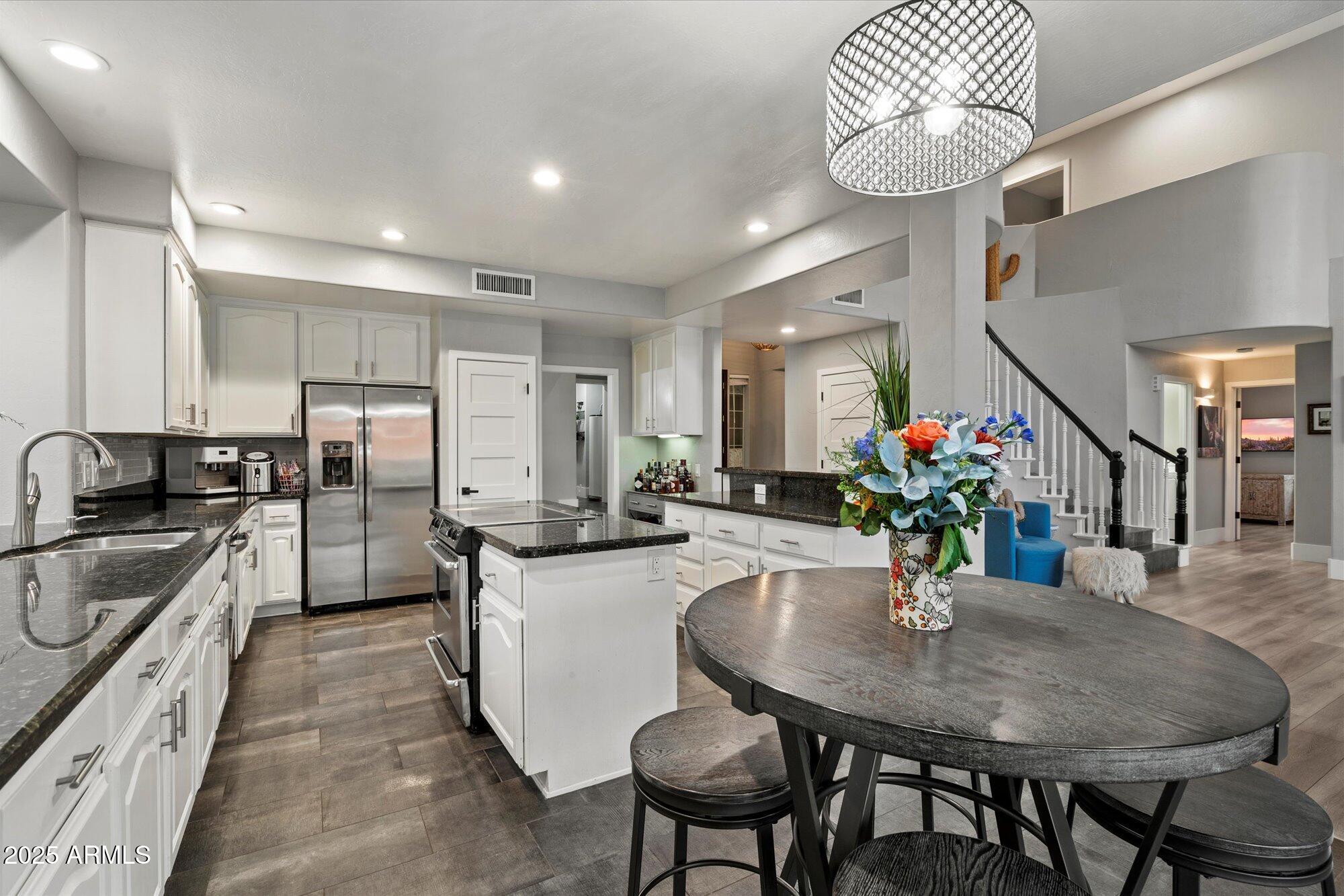 Glendale, Arizona, 85308, United States, 5 Bedrooms Bedrooms, ,4 BathroomsBathrooms,Residential,Active,1969681