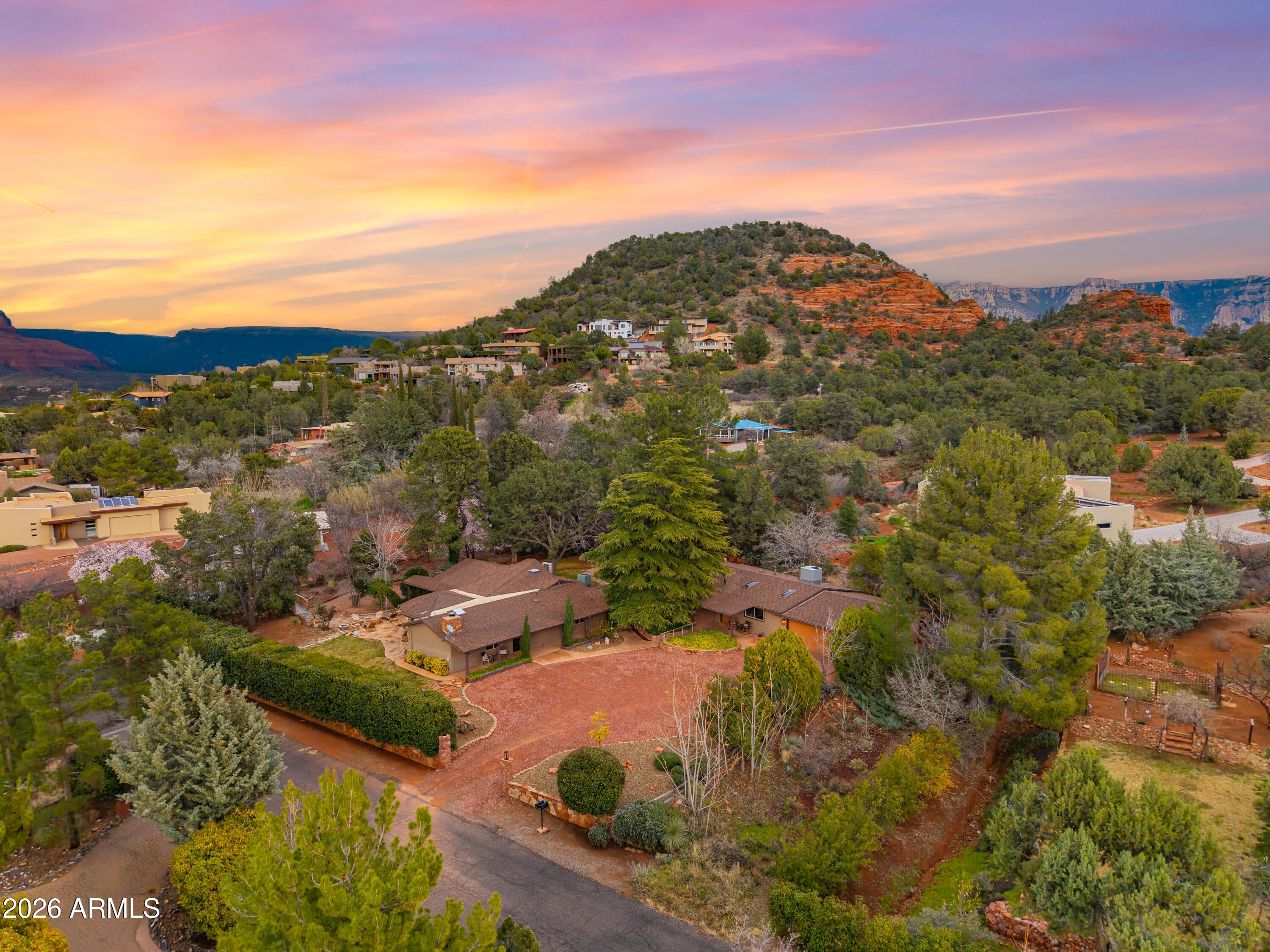 Sedona, Arizona, 86336, United States, 4 Bedrooms Bedrooms, ,5 BathroomsBathrooms,Residential,Active,2030993