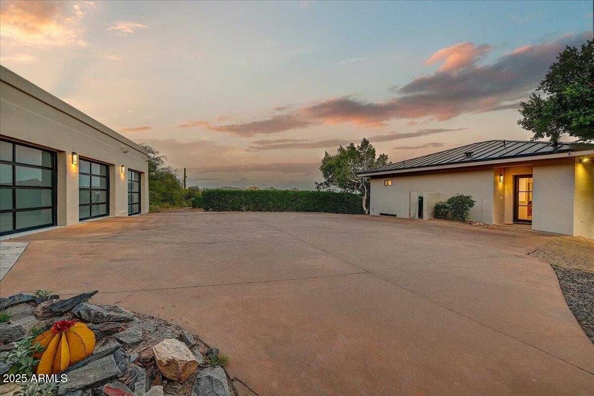 Carefree, Arizona, 85377, United States, 4 Bedrooms Bedrooms, ,5 BathroomsBathrooms,Residential,Active,1862909