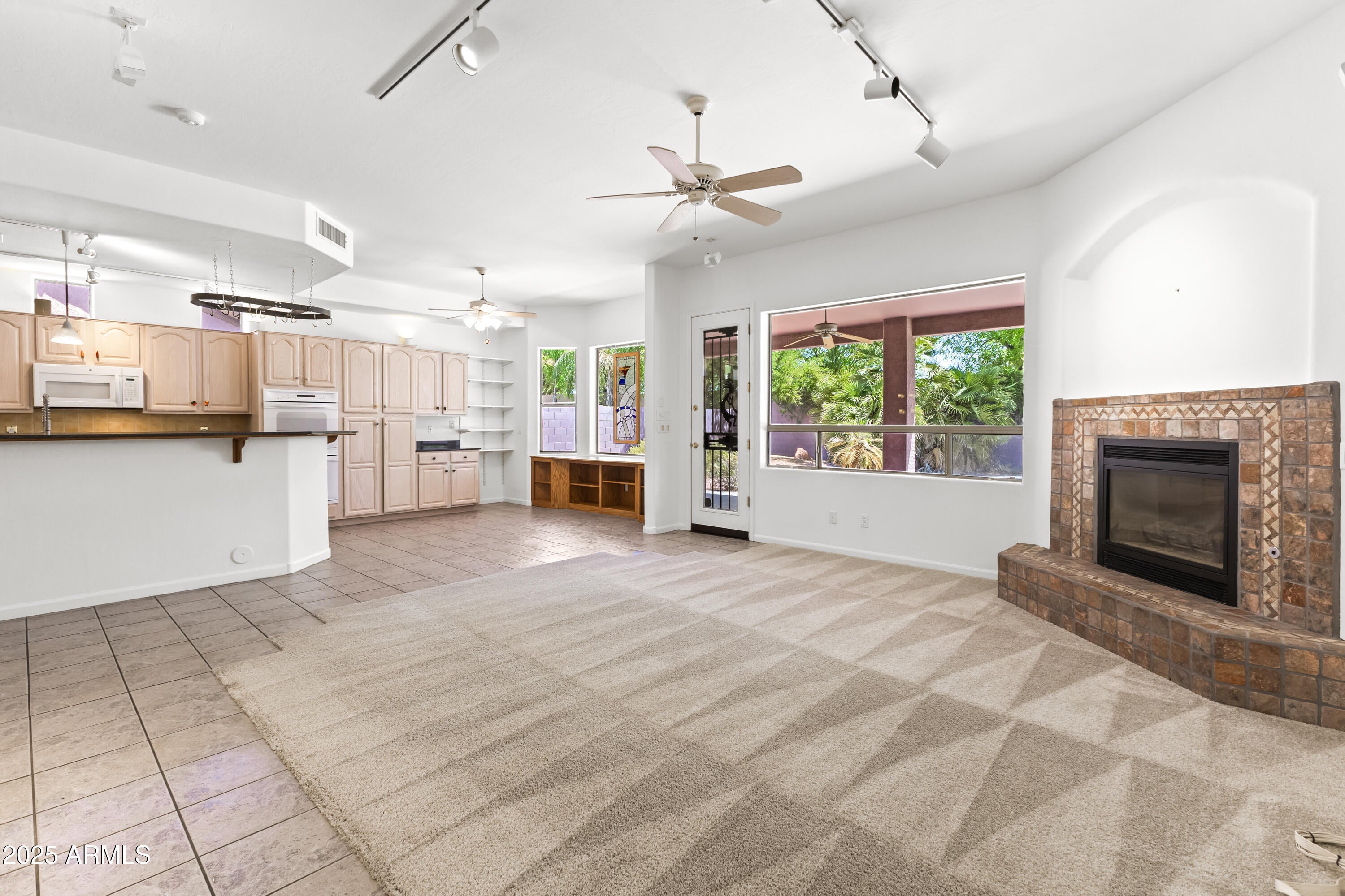 Scottsdale, Arizona, 85254, United States, 4 Bedrooms Bedrooms, ,3 BathroomsBathrooms,Residential,Active,1909908